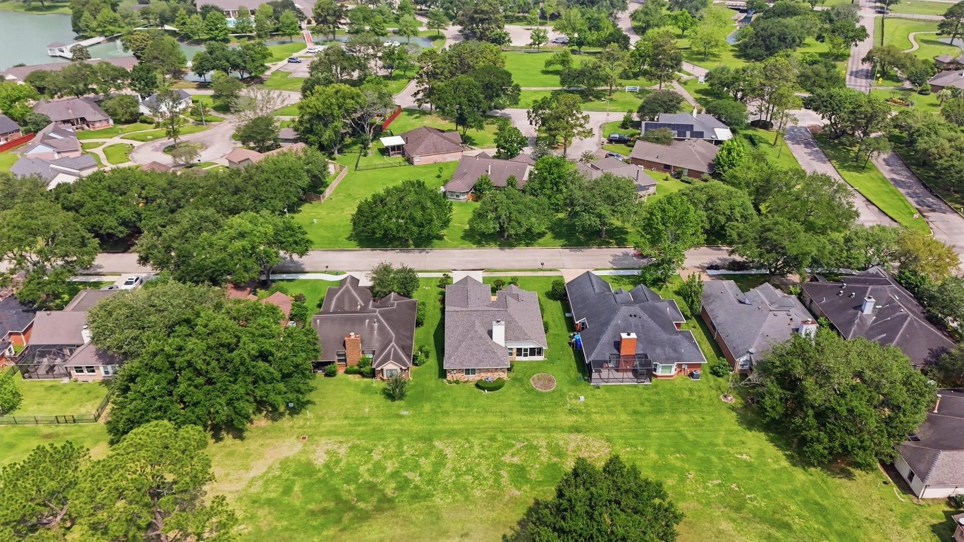 3206 N Peach Hollow Circle, Pearland, TX 77584 3206 N Peach Hollow Circle, Pearland, TX 77584