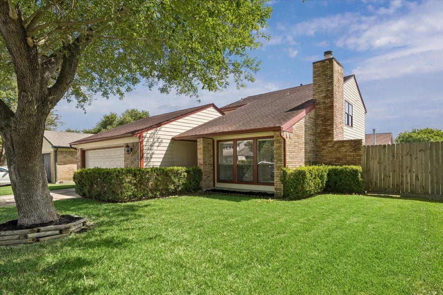 Property photo for 15714 Pipers View Drive, Houston, TX