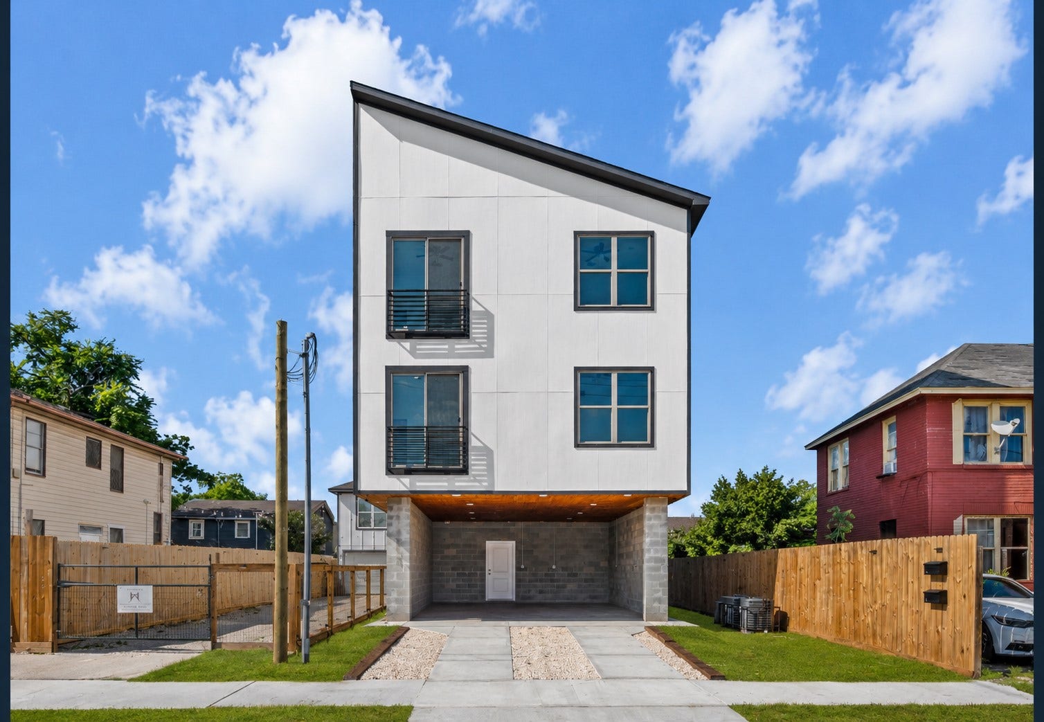 5623 Eskridge Street, #A, Houston, TX 77023 Modern Duplex with Covered Car Ports