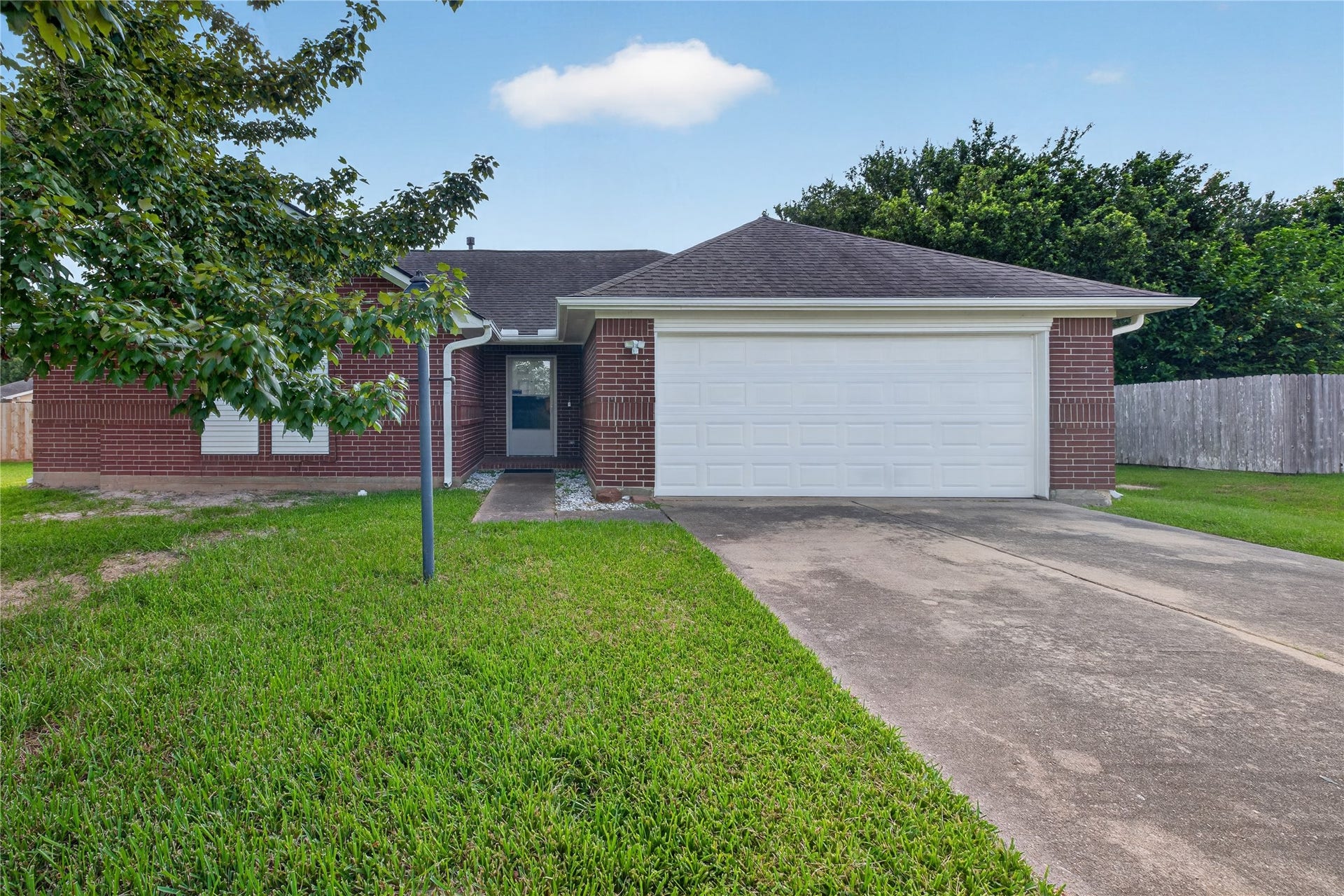 3413 Owens Drive, Dickinson, TX 77539 3413 Owens Drive, Dickinson, TX 77539