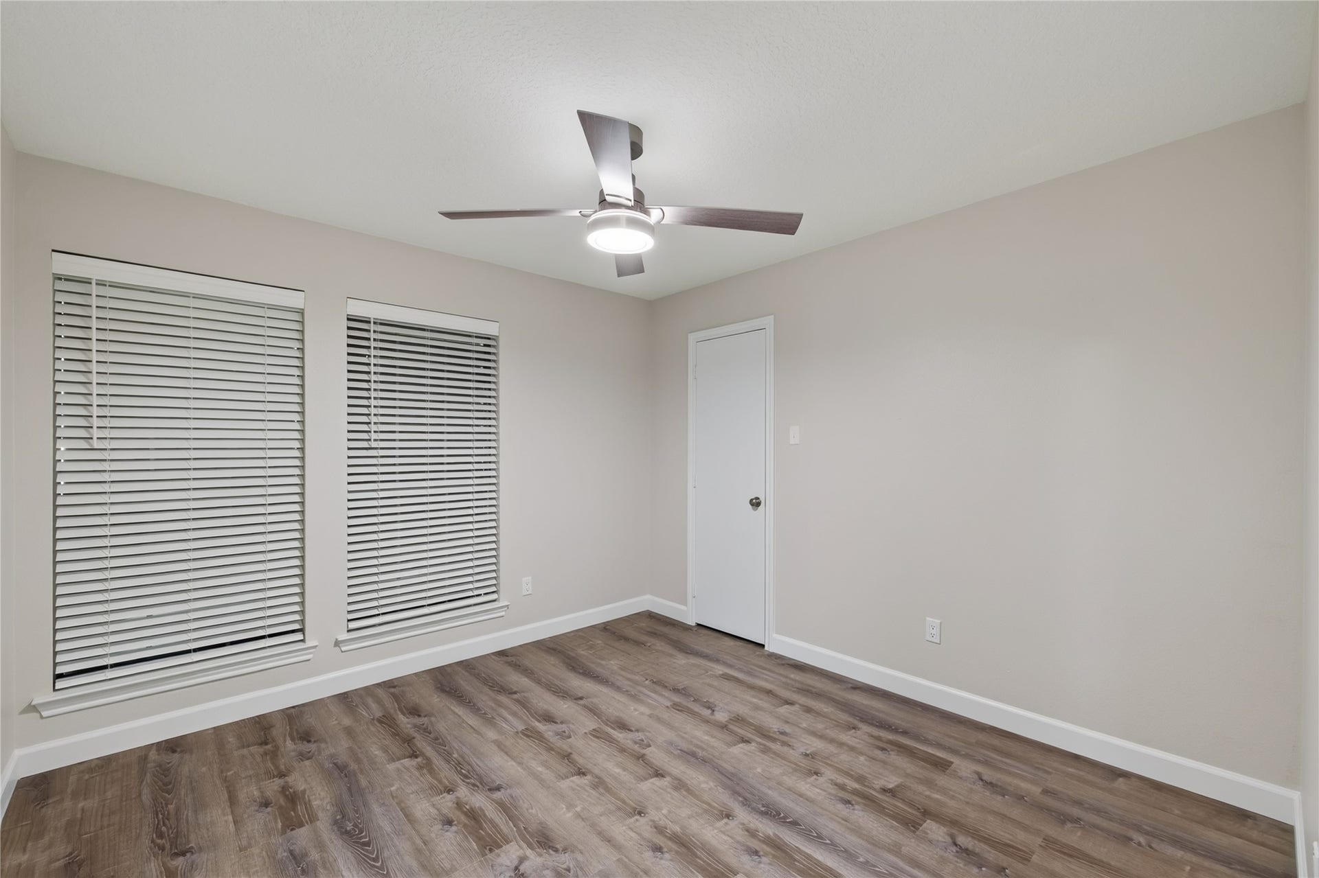 3413 Owens Drive, Dickinson, TX 77539 3413 Owens Drive, Dickinson, TX 77539