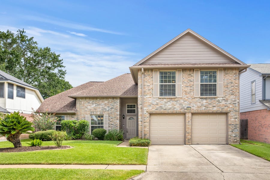 Property photo for 9854 Meadow Bend Lane, Houston, TX