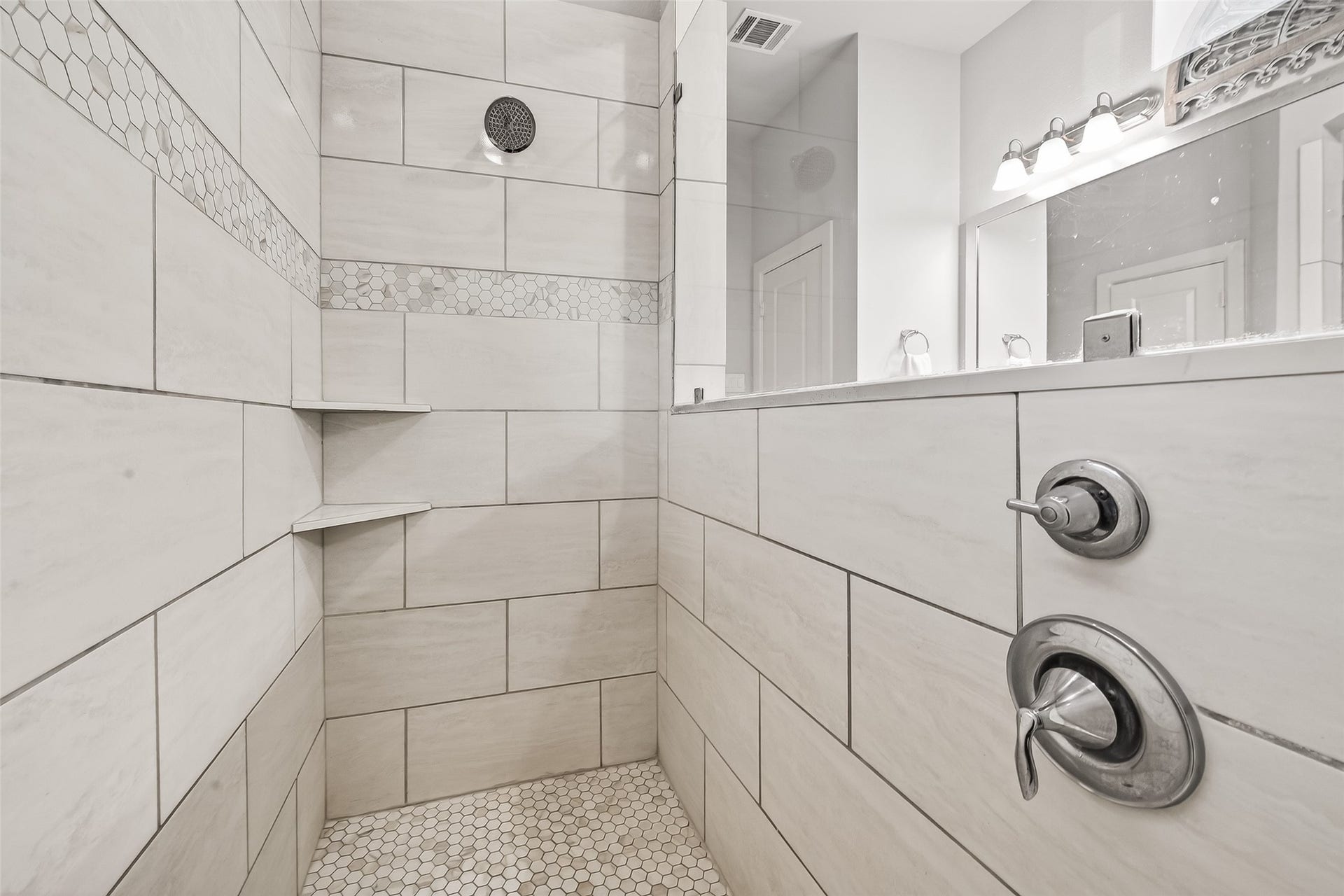 2223 Tonkawa Trail, Katy, TX 77493 2223 Tonkawa Trail, Katy, TX 77493