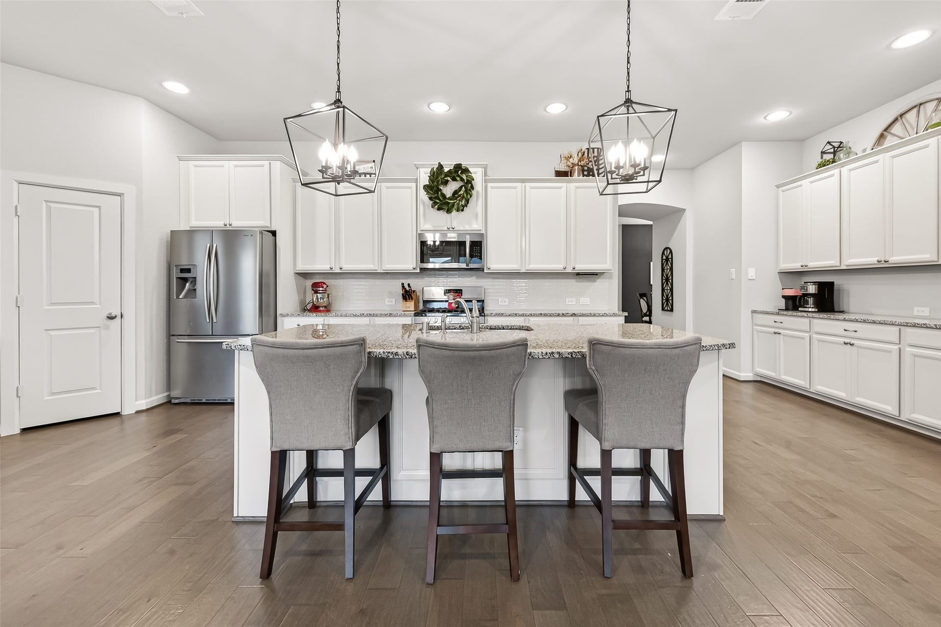 2223 Tonkawa Trail, Katy, TX 77493 2223 Tonkawa Trail, Katy, TX 77493