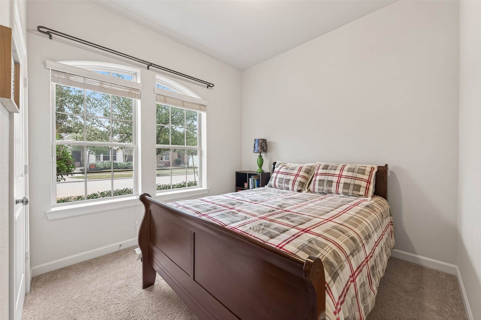 2223 Tonkawa Trail, Katy, TX 77493 2223 Tonkawa Trail, Katy, TX 77493