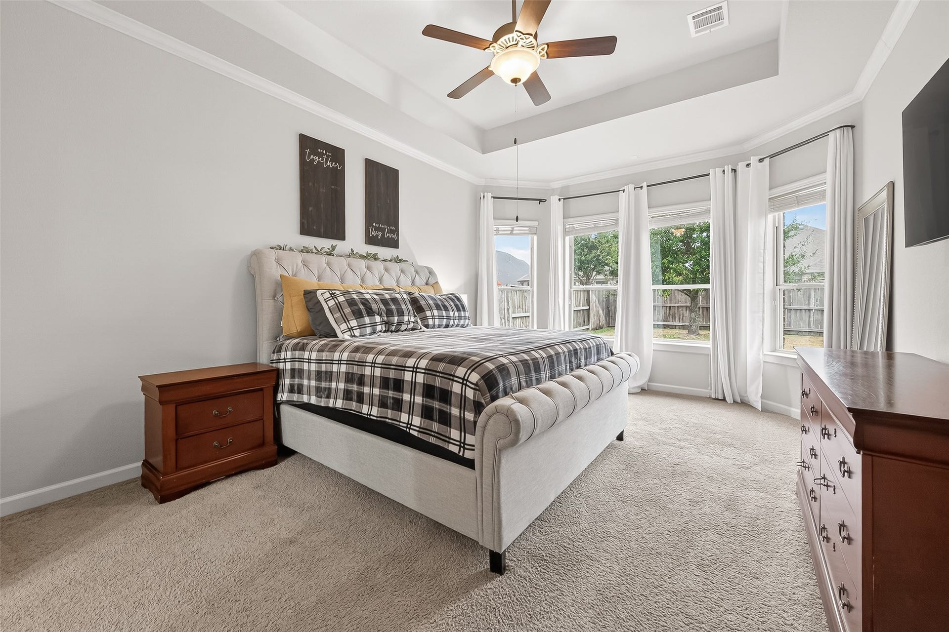 2223 Tonkawa Trail, Katy, TX 77493 2223 Tonkawa Trail, Katy, TX 77493