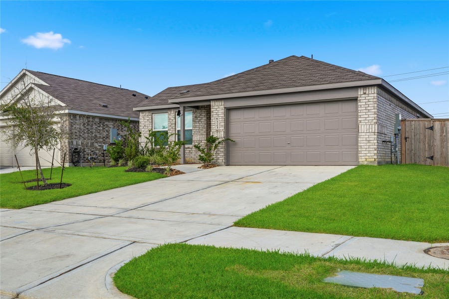 Property photo for 9323 Speckled Trout Drive, Baytown, TX