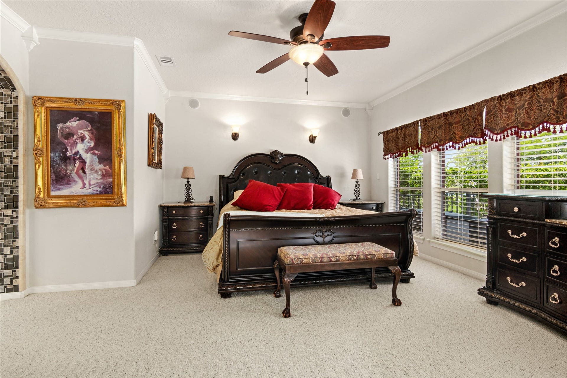 143 Lago Circle Drive N, Santa Fe, TX 77517 Elegant Primary Bedroom