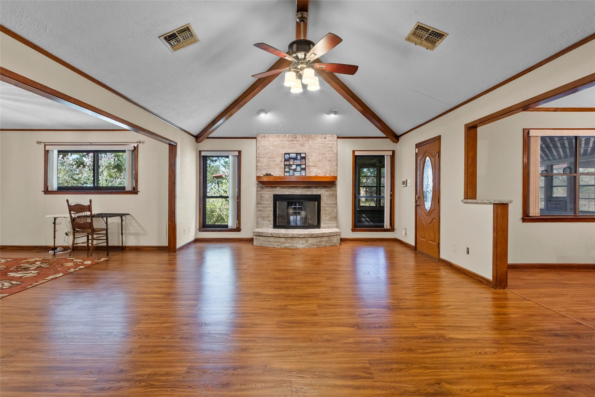 4114 Horseshoe Drive, Pleak, TX 77461 Family room