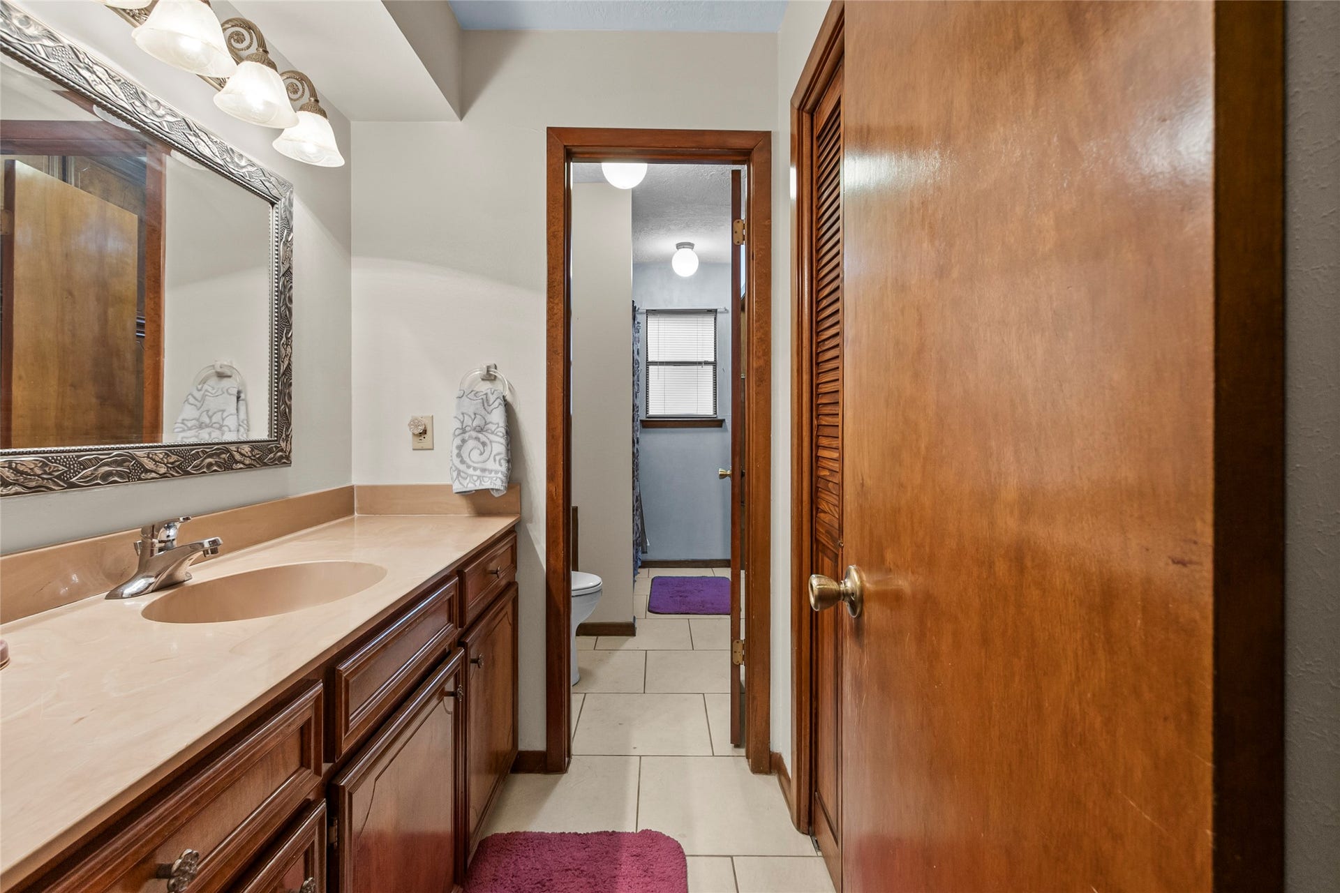 4114 Horseshoe Drive, Pleak, TX 77461 Bathroom in hall across from bedroom 1