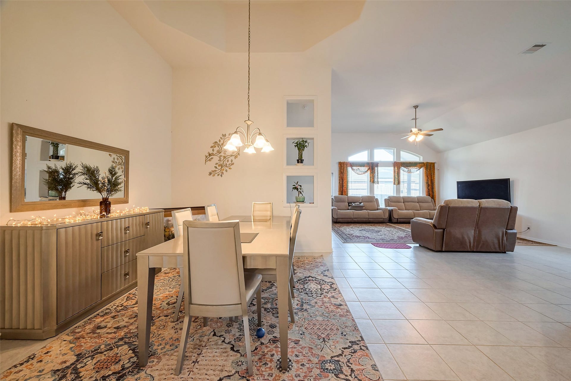 5819 Southern Rose Lane, Rosenberg, TX 77469 5819 Southern Rose Lane, Rosenberg, TX 77469