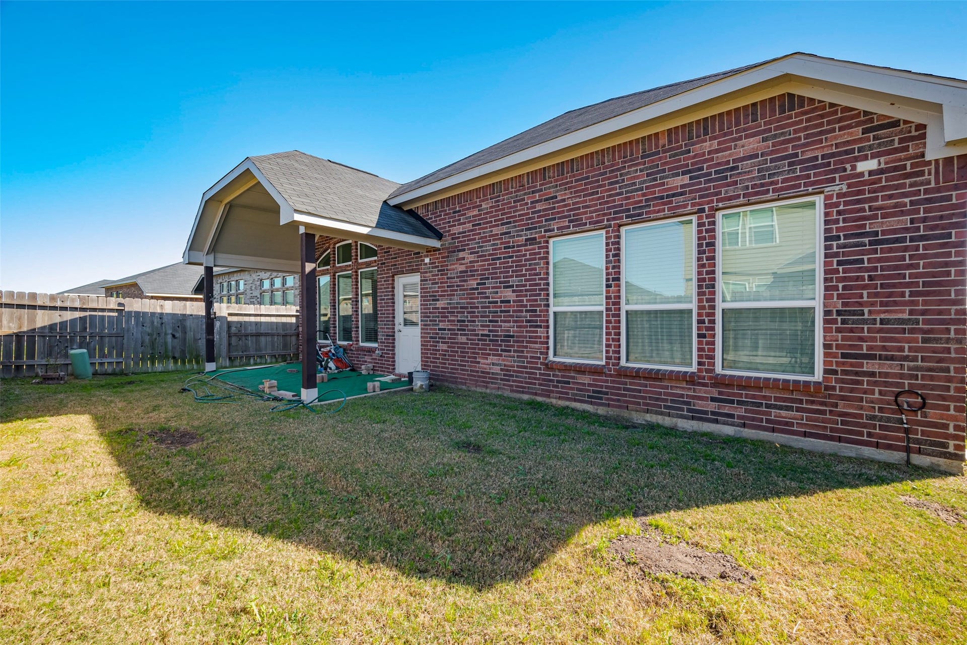 5819 Southern Rose Lane, Rosenberg, TX 77469 5819 Southern Rose Lane, Rosenberg, TX 77469