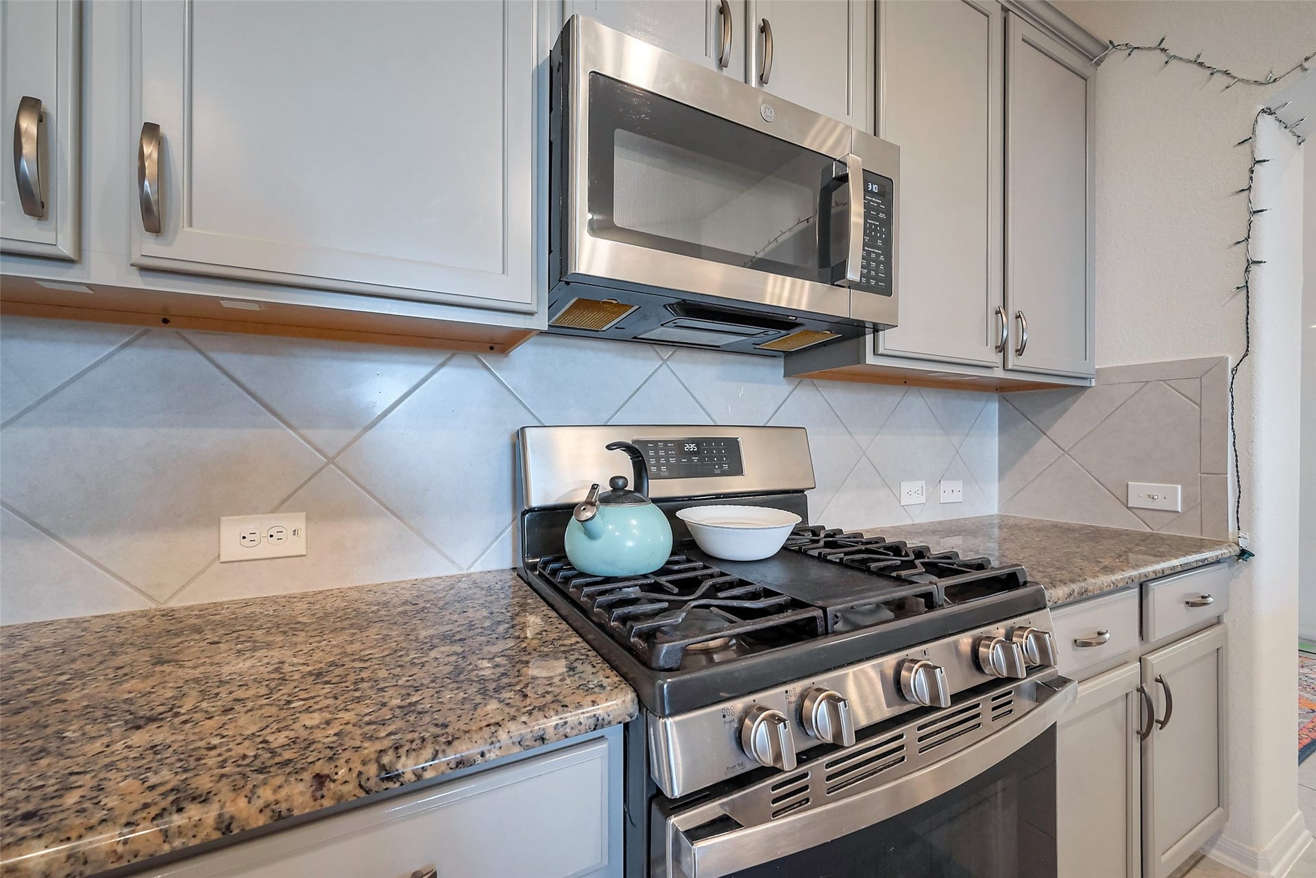 5819 Southern Rose Lane, Rosenberg, TX 77469 5819 Southern Rose Lane, Rosenberg, TX 77469