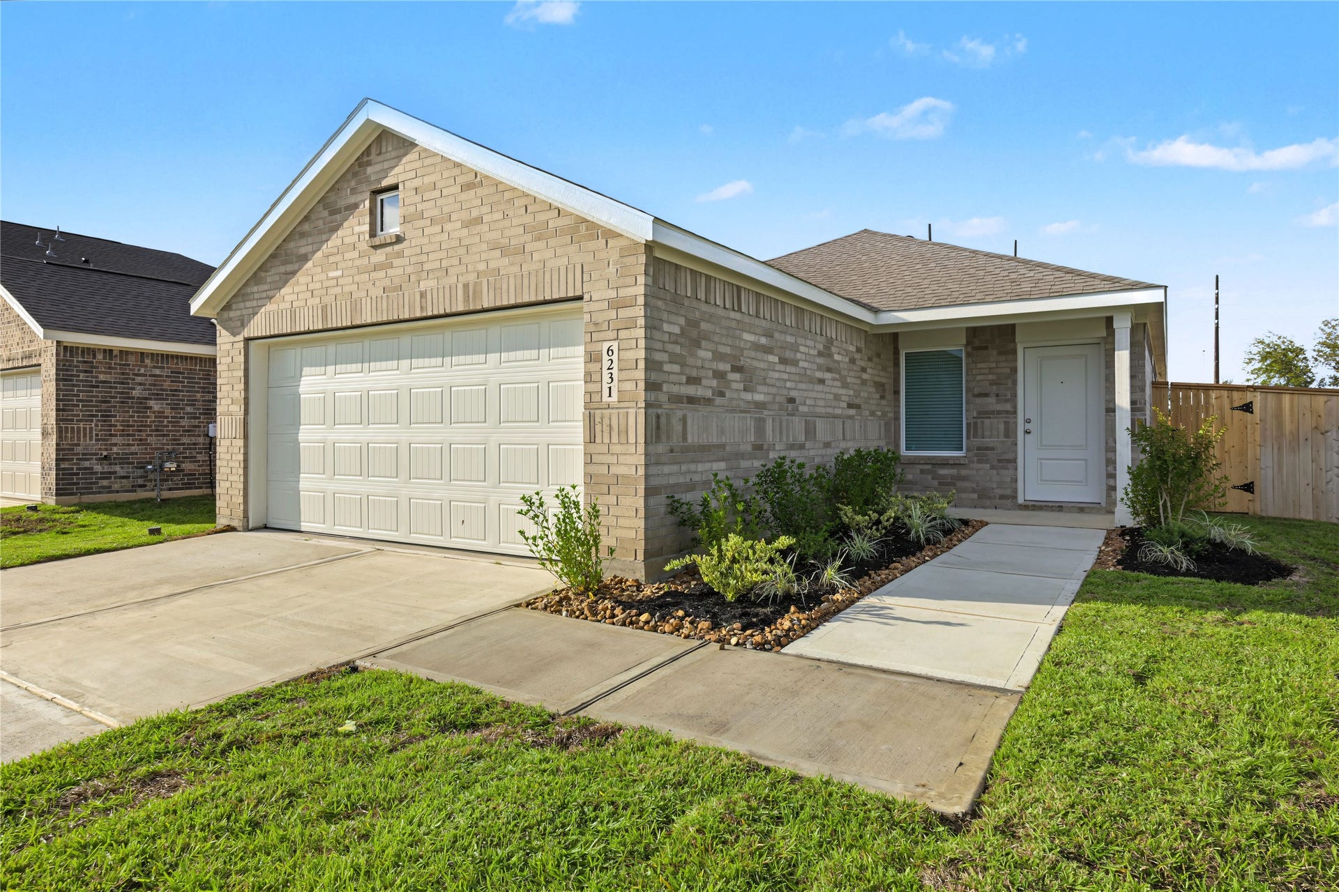 6231 Pelly Place, Baytown, TX 77521 6231 Pelly Place, Baytown, TX 77521