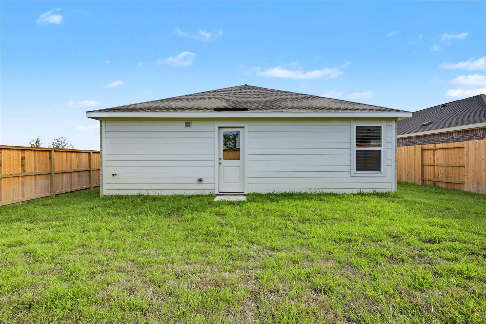 6231 Pelly Place, Baytown, TX 77521 6231 Pelly Place, Baytown, TX 77521