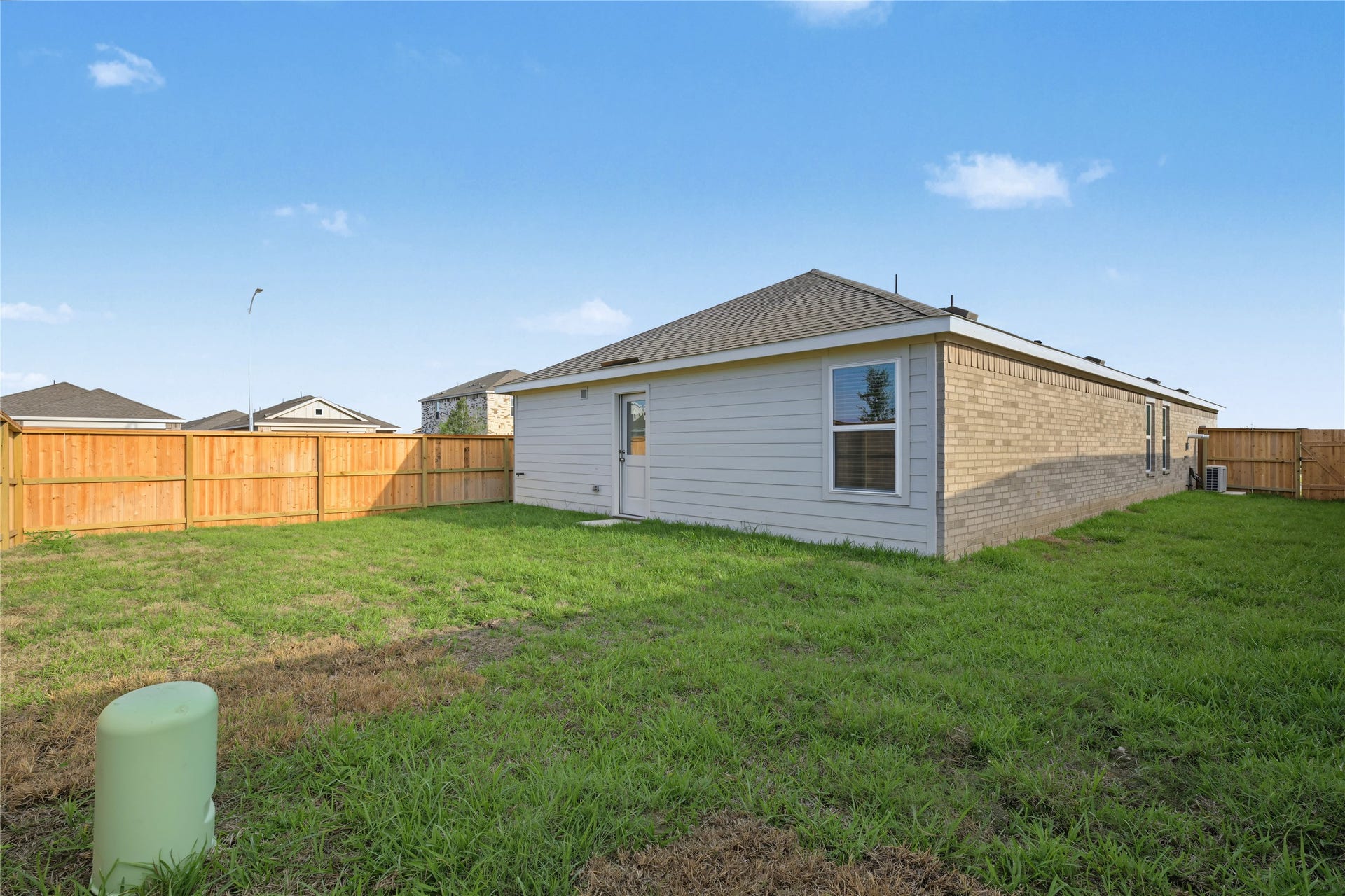 6231 Pelly Place, Baytown, TX 77521 6231 Pelly Place, Baytown, TX 77521