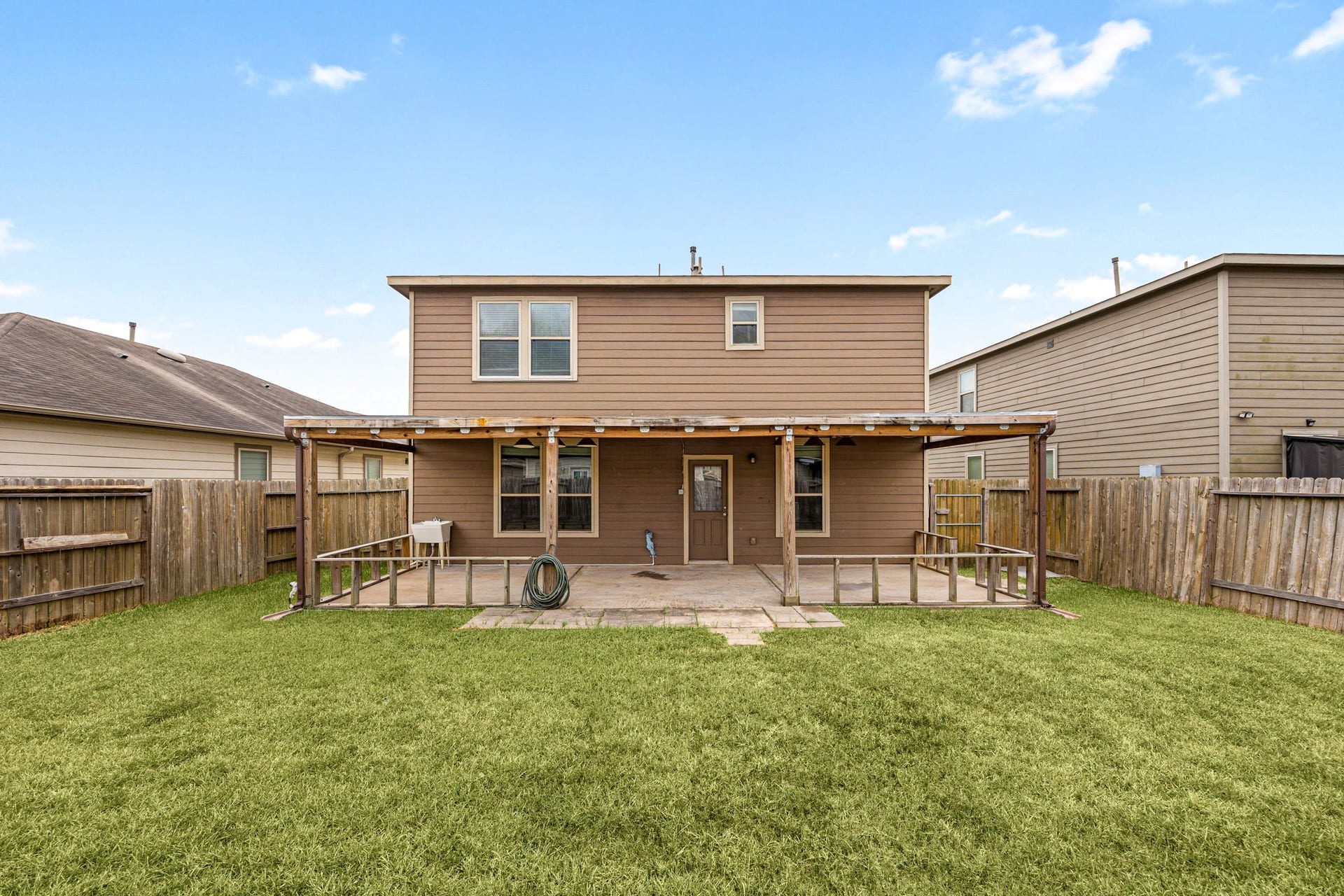6727 Dayridge Lane, Houston, TX 77048