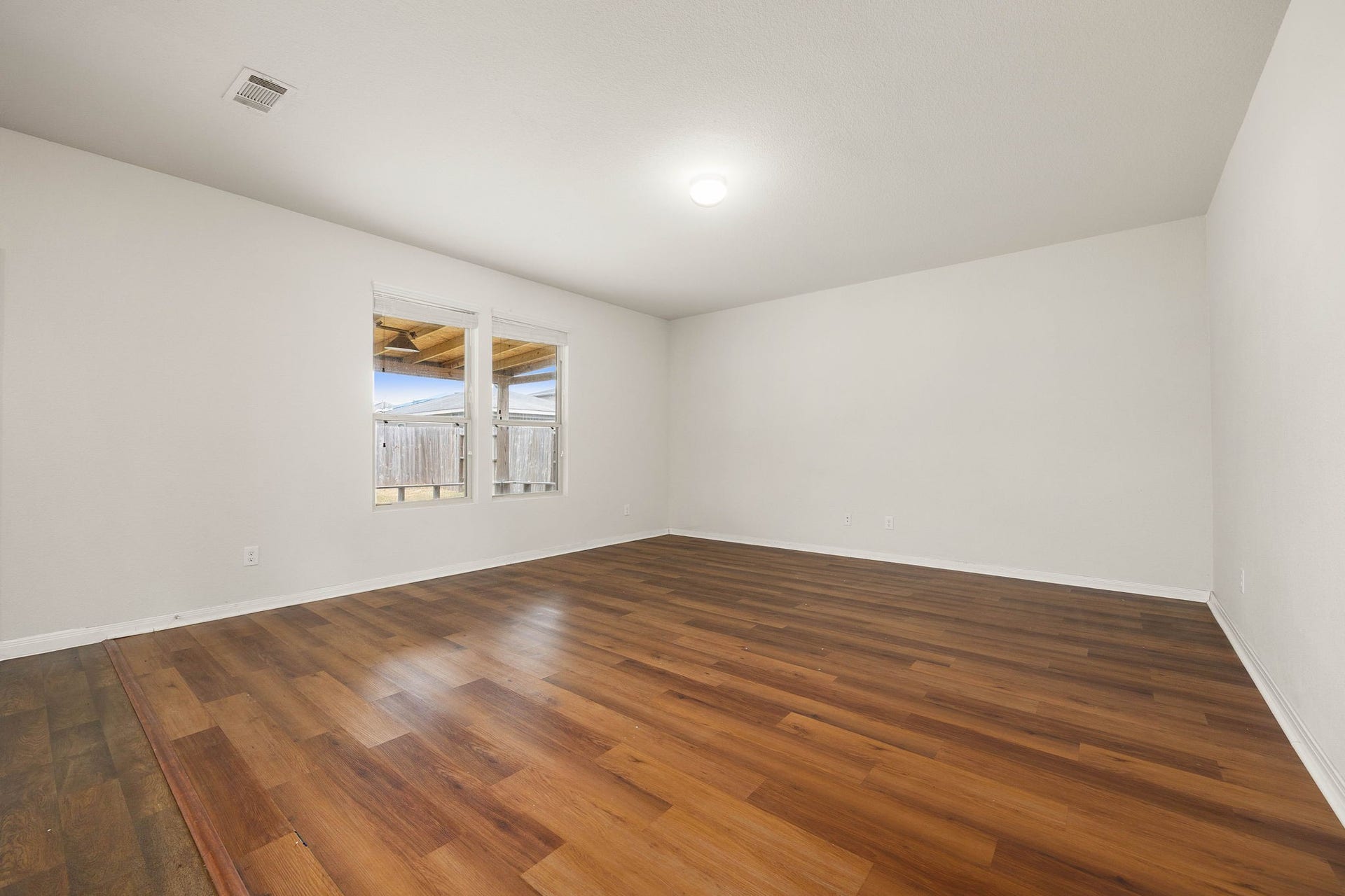 6727 Dayridge Lane, Houston, TX 77048