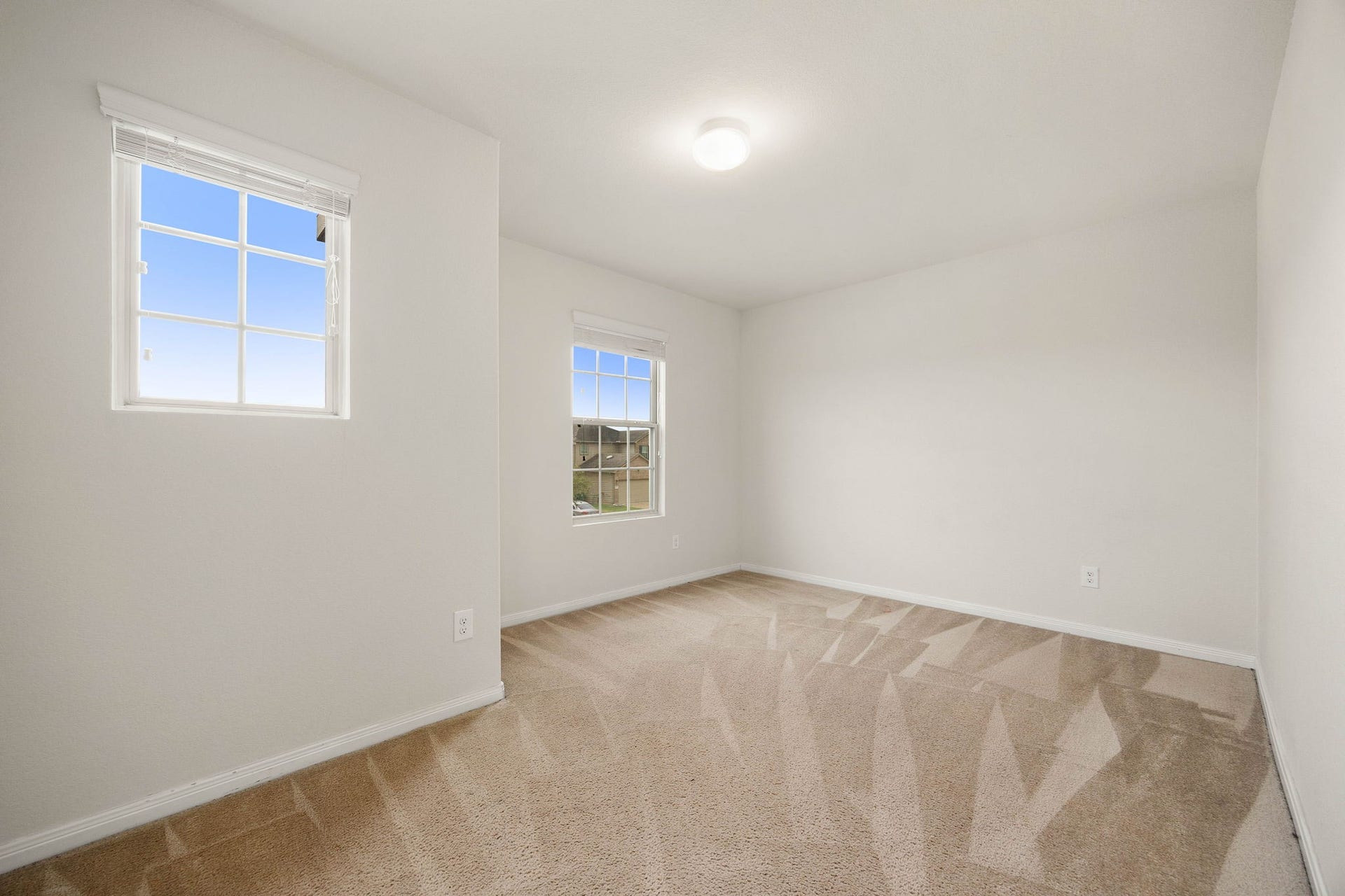 6727 Dayridge Lane, Houston, TX 77048