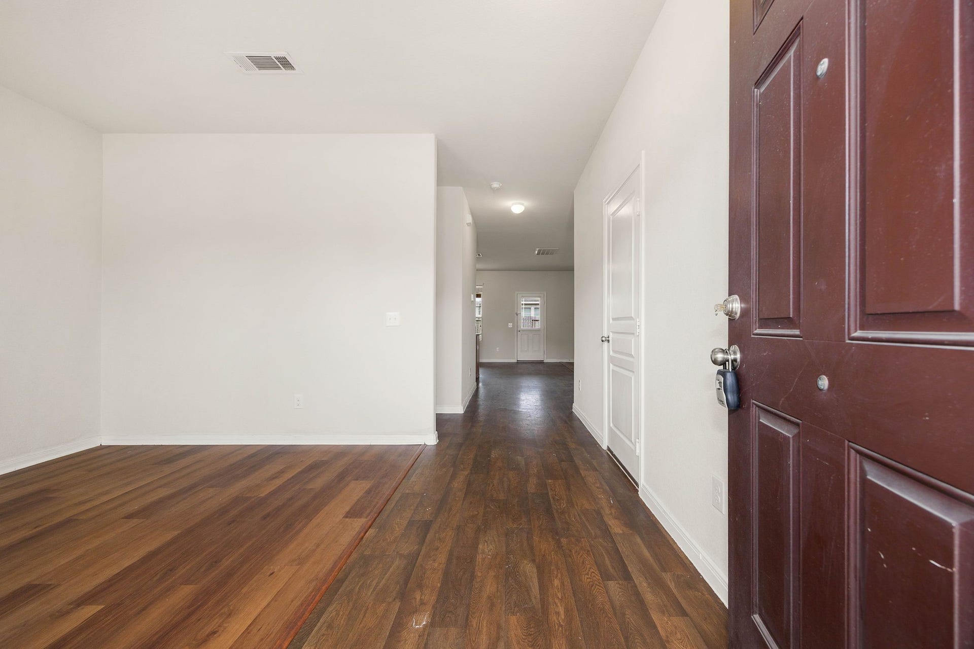 6727 Dayridge Lane, Houston, TX 77048