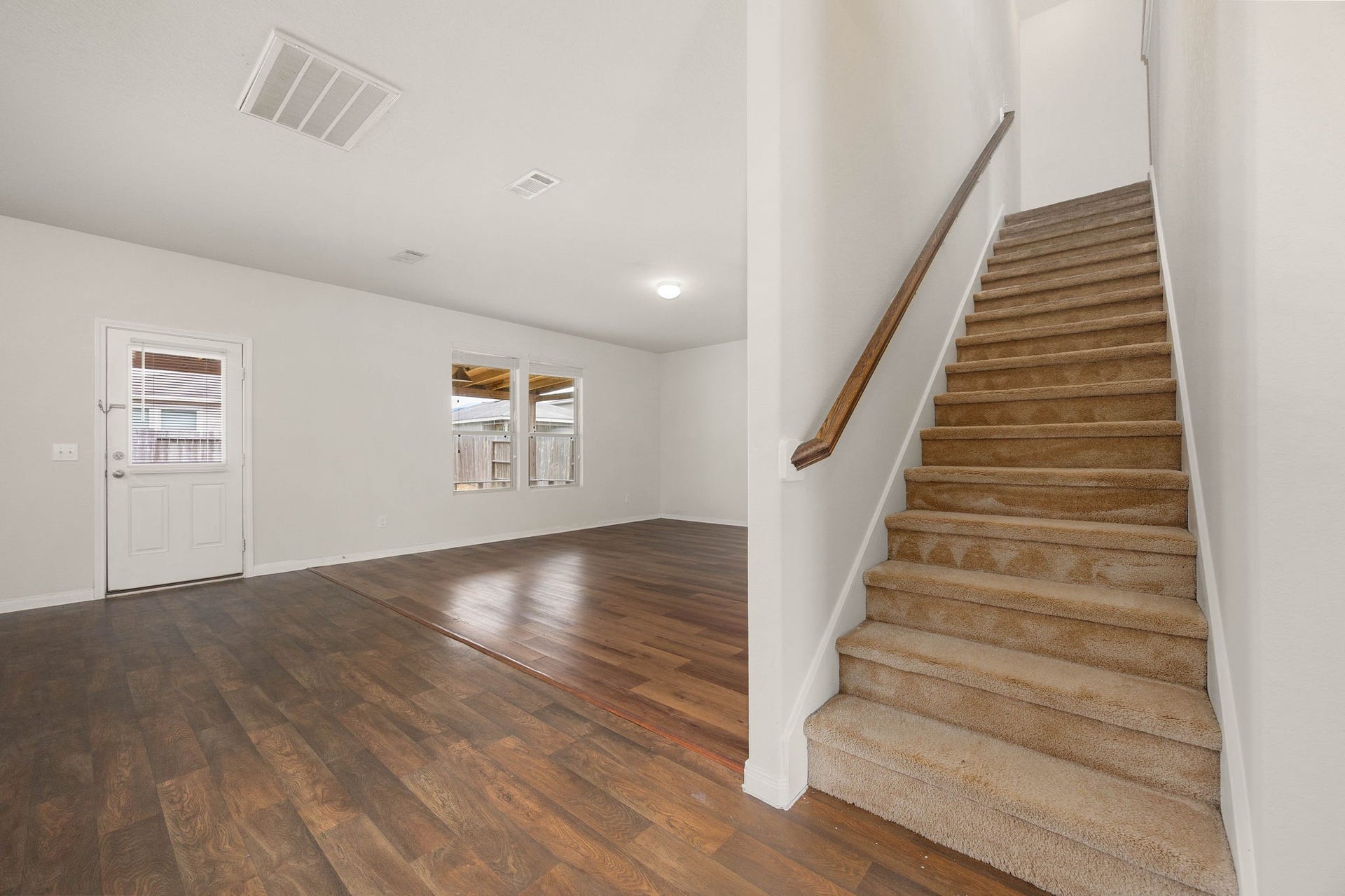 6727 Dayridge Lane, Houston, TX 77048