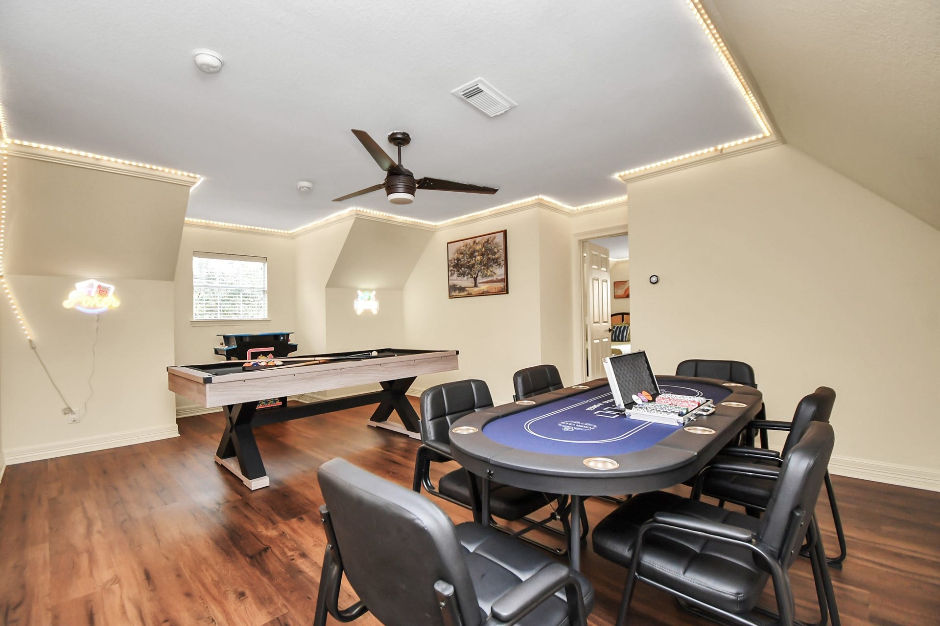 9606 Beverlyhill Street, Houston, TX 77063 9606 Beverlyhill Street, Houston, TX 77063
