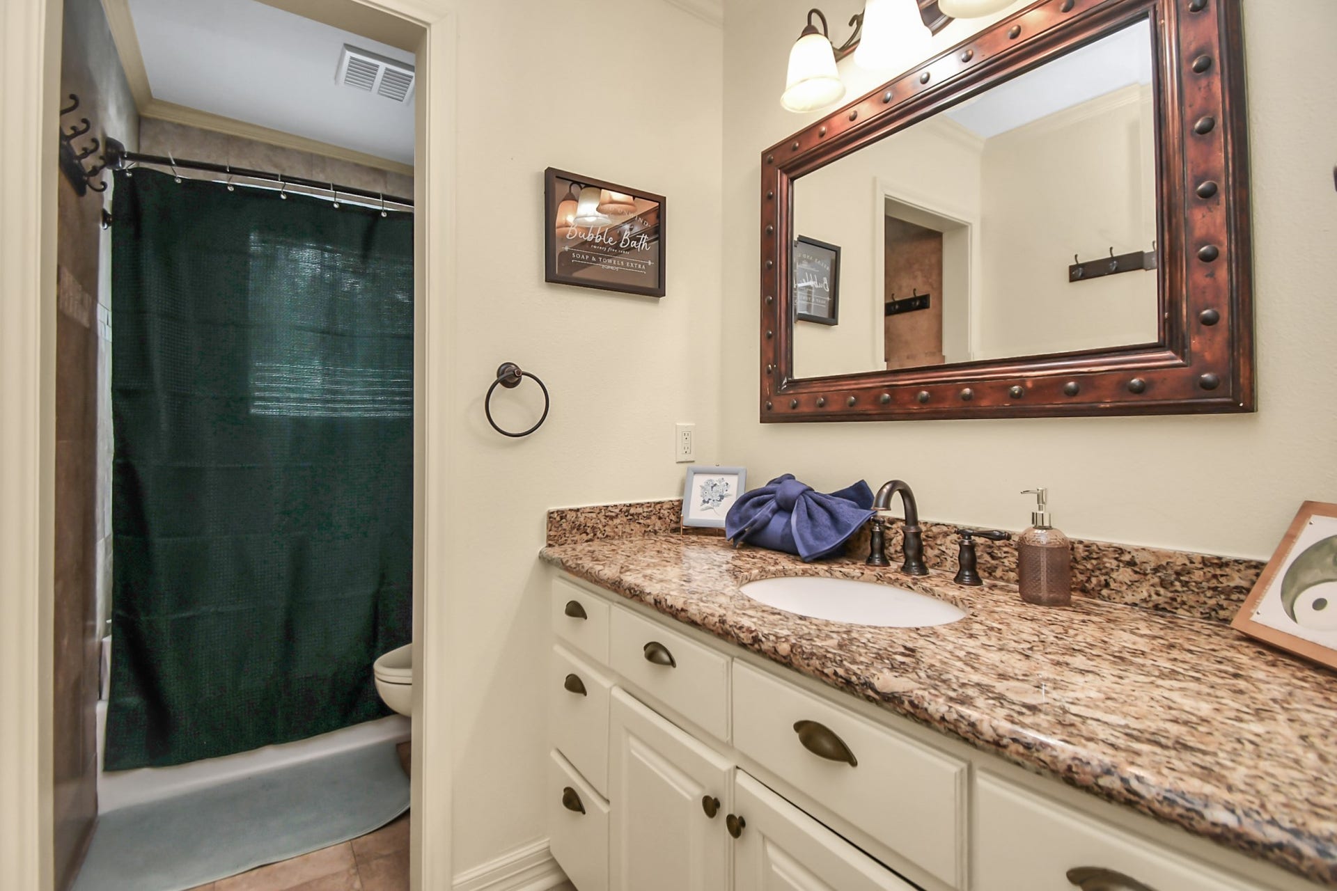 9606 Beverlyhill Street, Houston, TX 77063 9606 Beverlyhill Street, Houston, TX 77063