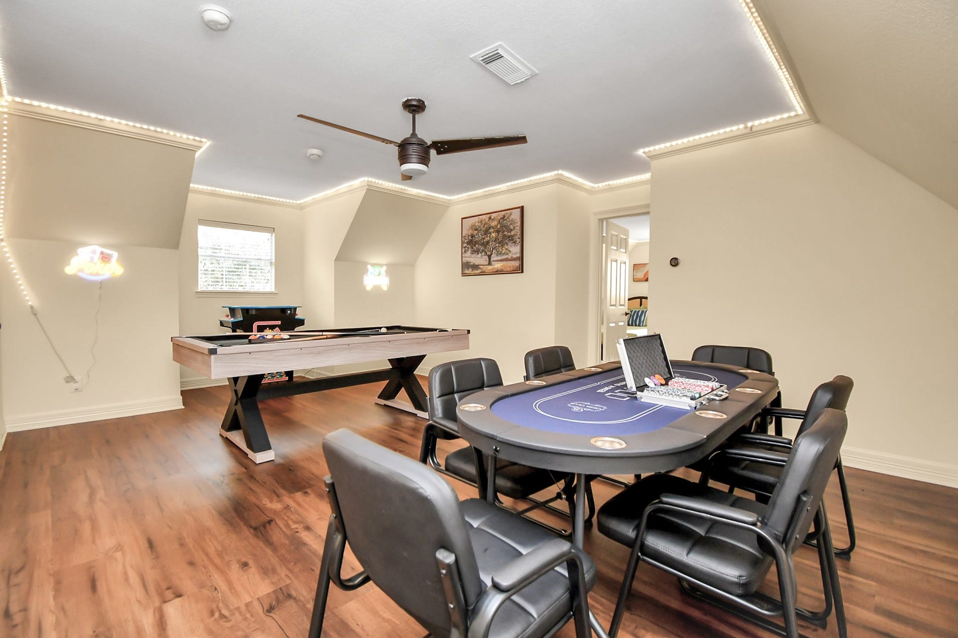 9606 Beverlyhill Street, Houston, TX 77063 9606 Beverlyhill Street, Houston, TX 77063