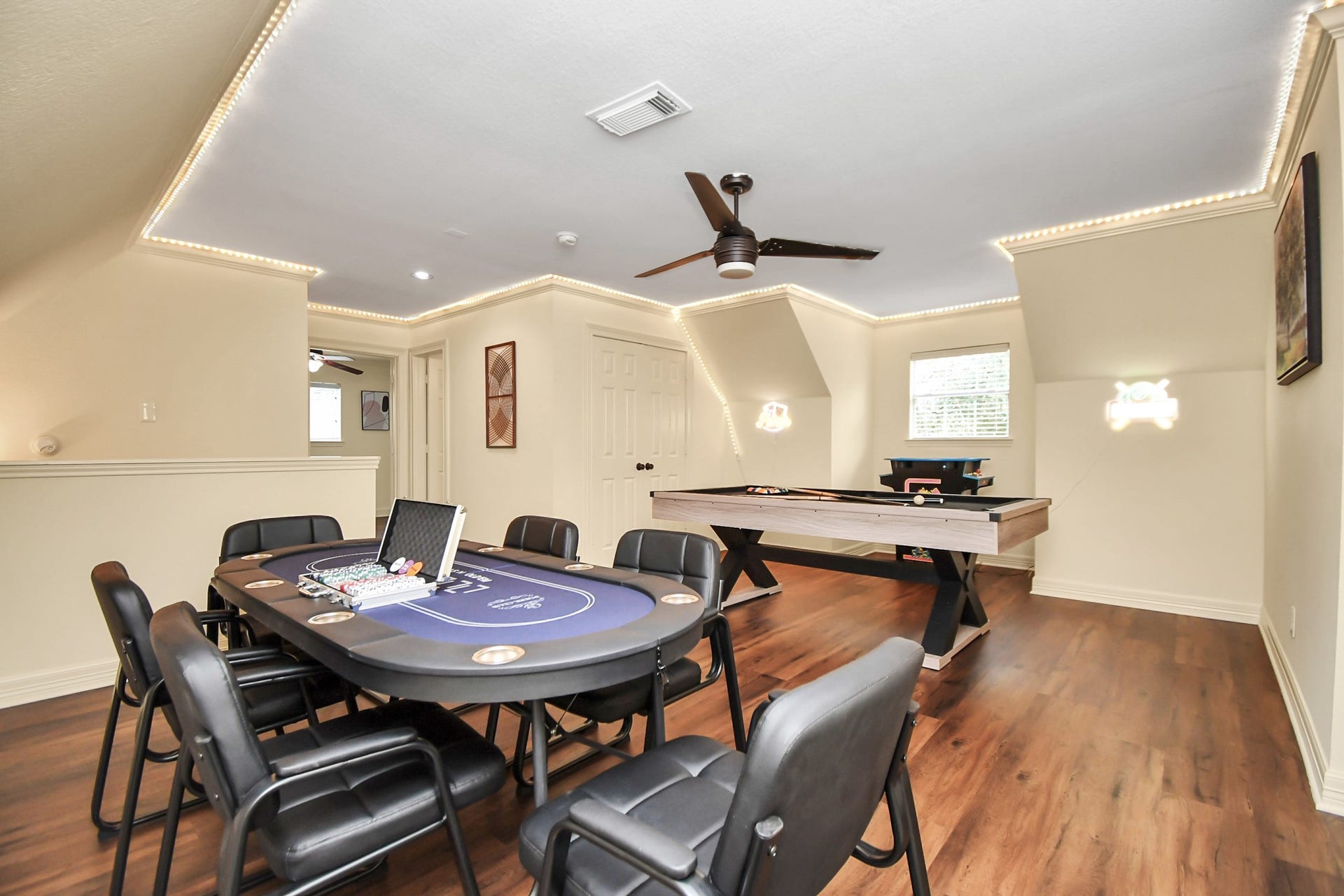 9606 Beverlyhill Street, Houston, TX 77063 9606 Beverlyhill Street, Houston, TX 77063