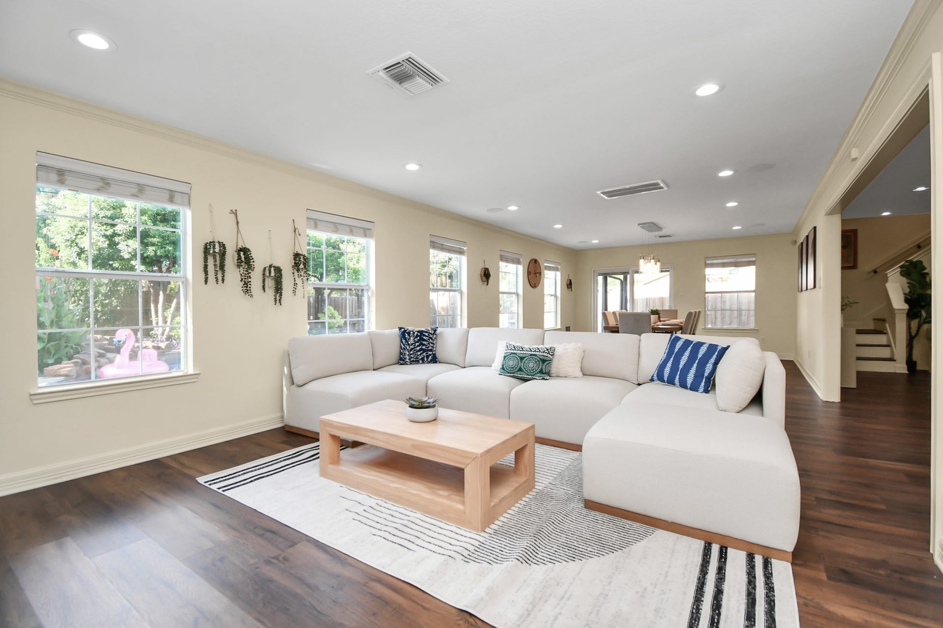 9606 Beverlyhill Street, Houston, TX 77063 9606 Beverlyhill Street, Houston, TX 77063