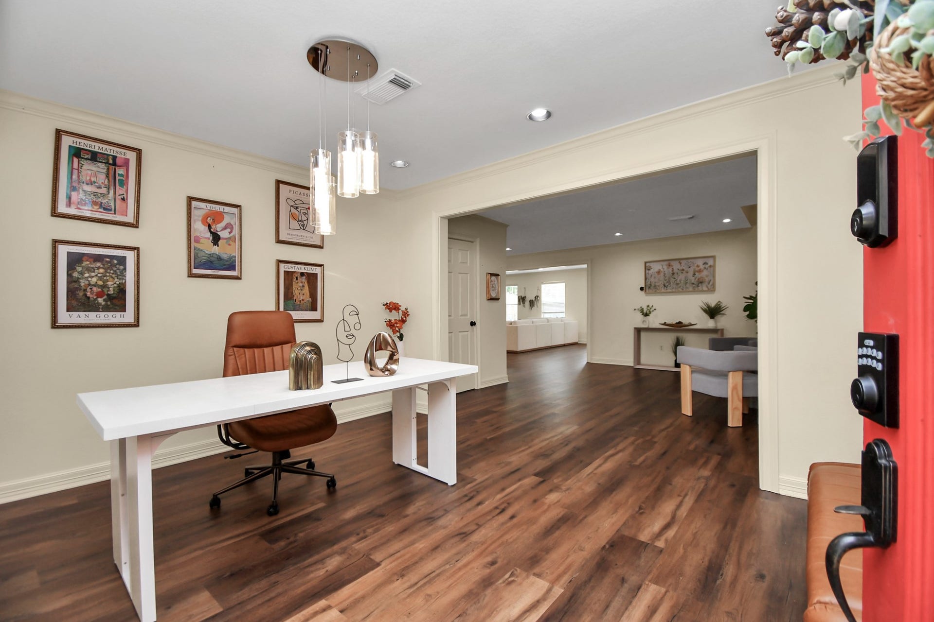 9606 Beverlyhill Street, Houston, TX 77063 9606 Beverlyhill Street, Houston, TX 77063