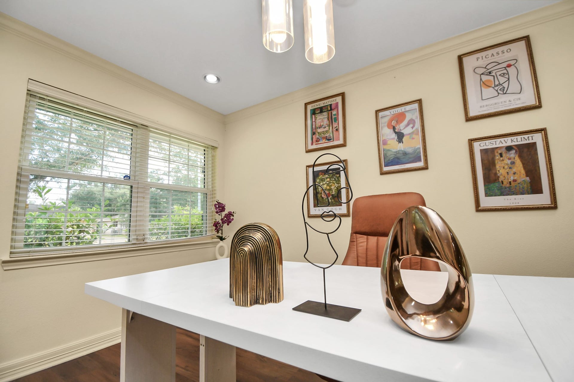 9606 Beverlyhill Street, Houston, TX 77063 9606 Beverlyhill Street, Houston, TX 77063