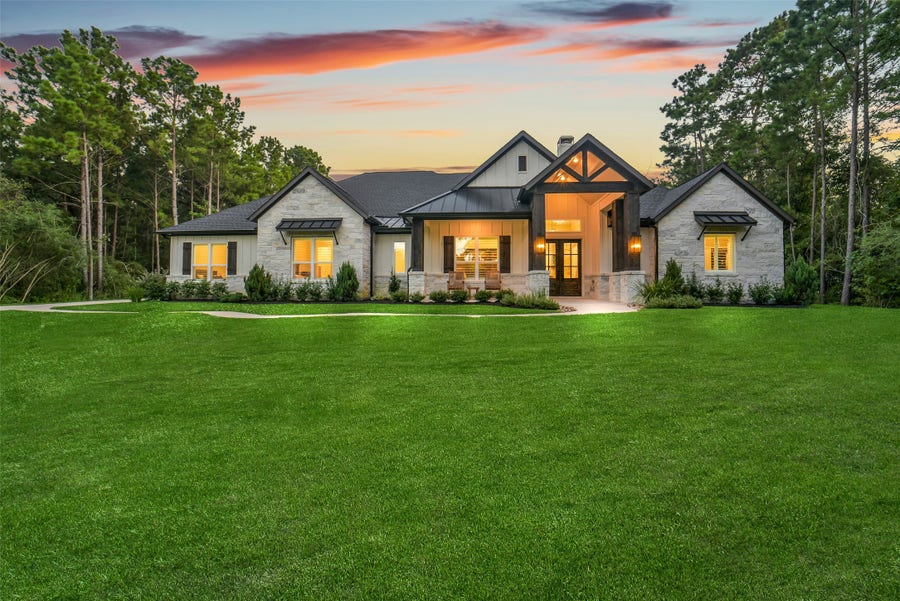Property photo for 26073 Crown Ranch Boulevard, Montgomery, TX