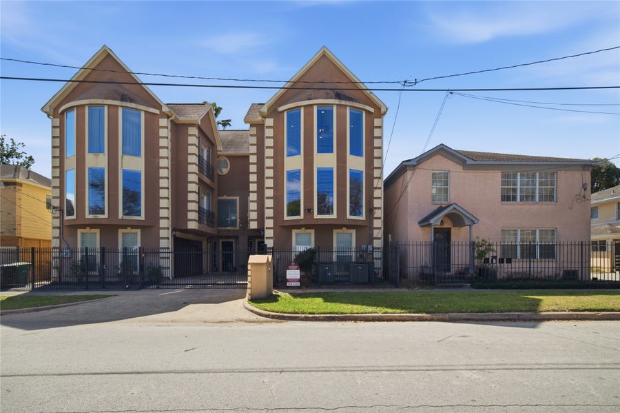 Property photo for 1316 Cleburne Street, #B, Houston, TX