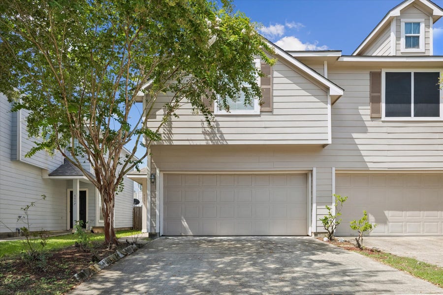 Property photo for 6051 Yorkglen Manor Lane, Houston, TX
