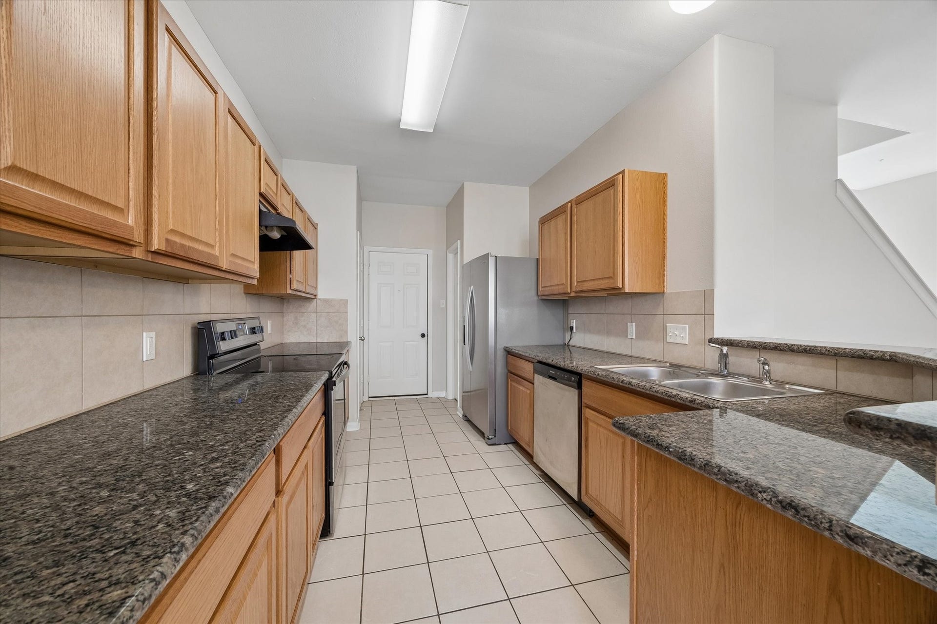 6051 Yorkglen Manor Lane, Houston, TX 77084 Appliances stay making the move-in process seamless from day one