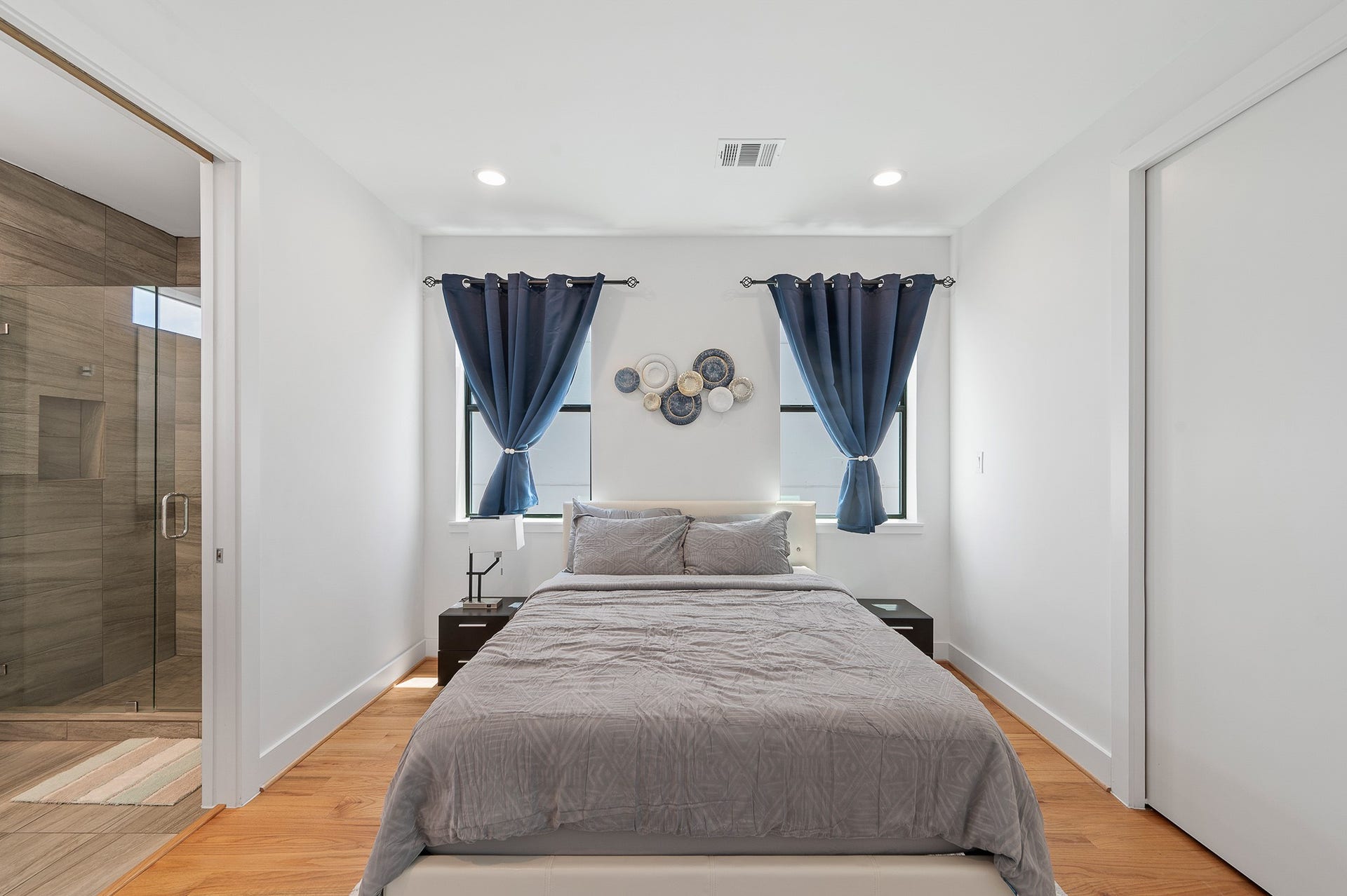 2239 N Macgregor Way, Houston, TX 77004 2239 N Macgregor Way, Houston, TX 77004