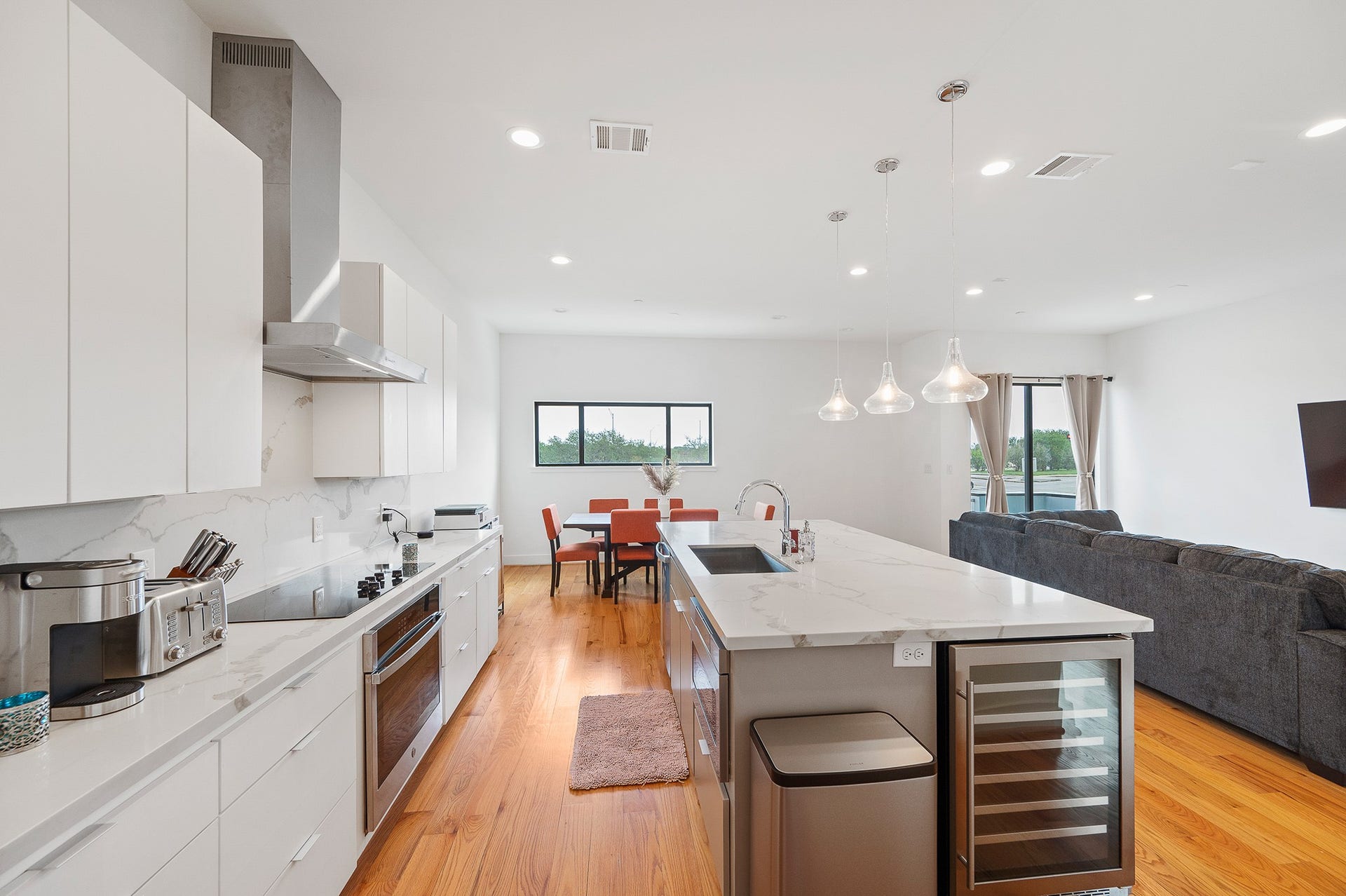 2239 N Macgregor Way, Houston, TX 77004 2239 N Macgregor Way, Houston, TX 77004