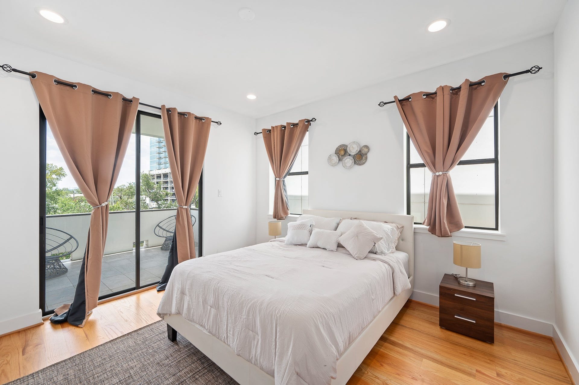 2239 N Macgregor Way, Houston, TX 77004 2239 N Macgregor Way, Houston, TX 77004