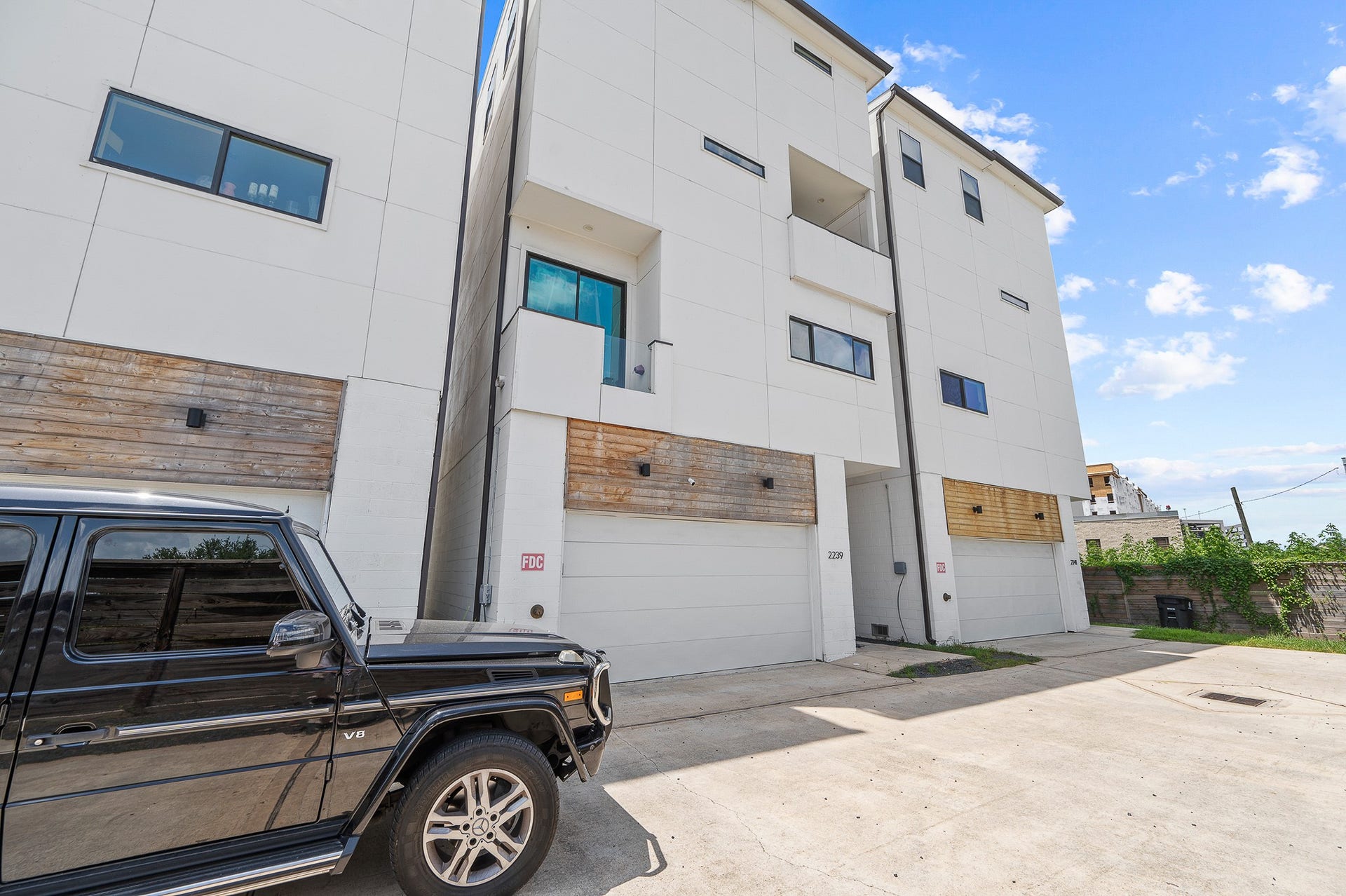2239 N Macgregor Way, Houston, TX 77004 2239 N Macgregor Way, Houston, TX 77004