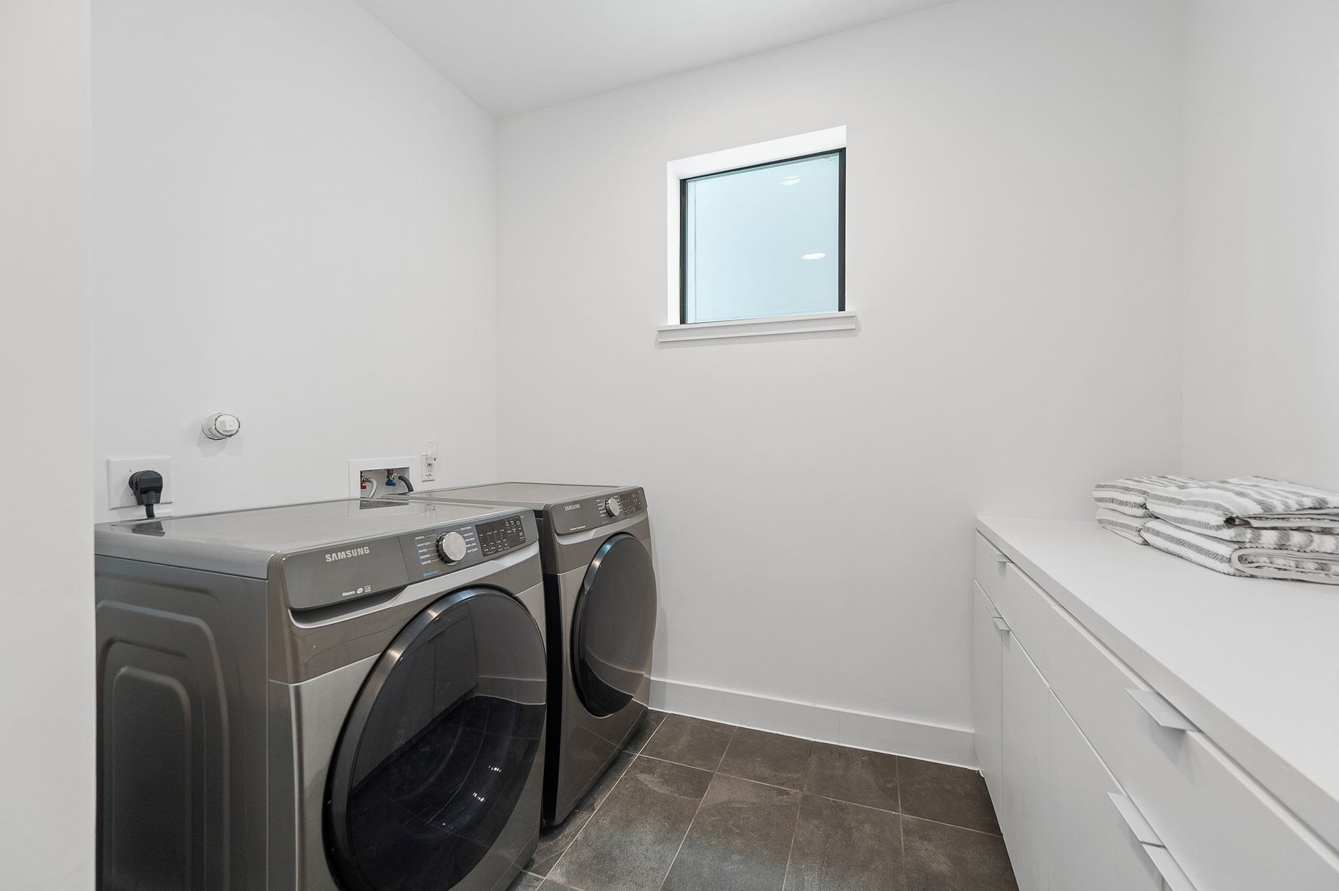 2239 N Macgregor Way, Houston, TX 77004 2239 N Macgregor Way, Houston, TX 77004
