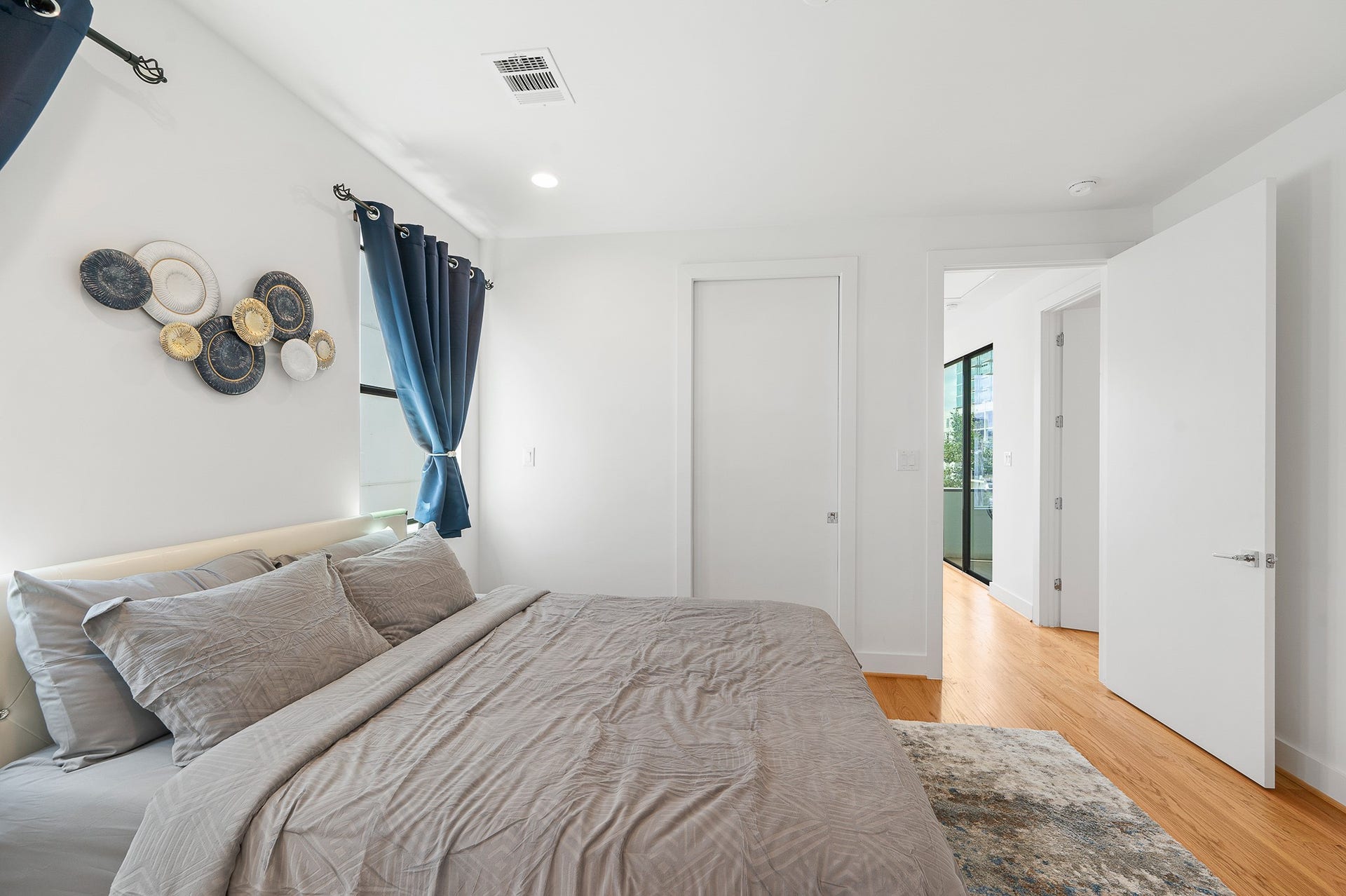 2239 N Macgregor Way, Houston, TX 77004 2239 N Macgregor Way, Houston, TX 77004