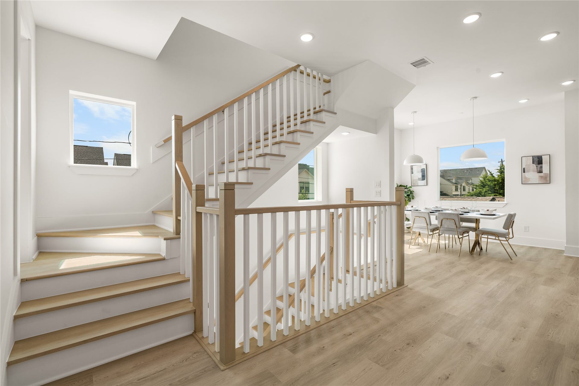 611 Skyland Terrace Way, Houston, TX 77009 611 Skyland Terrace Way, Houston, TX 77009