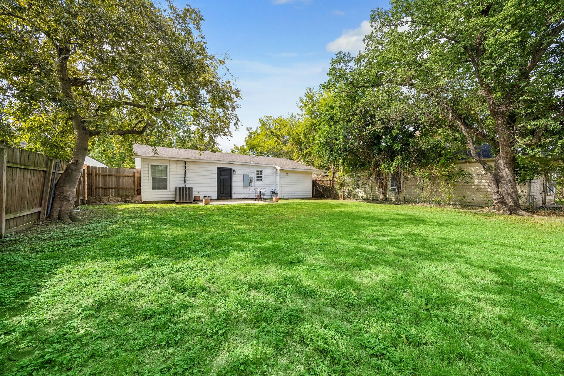 3555 Ruth Street, Houston, TX 77004 3555 Ruth Street, Houston, TX 77004