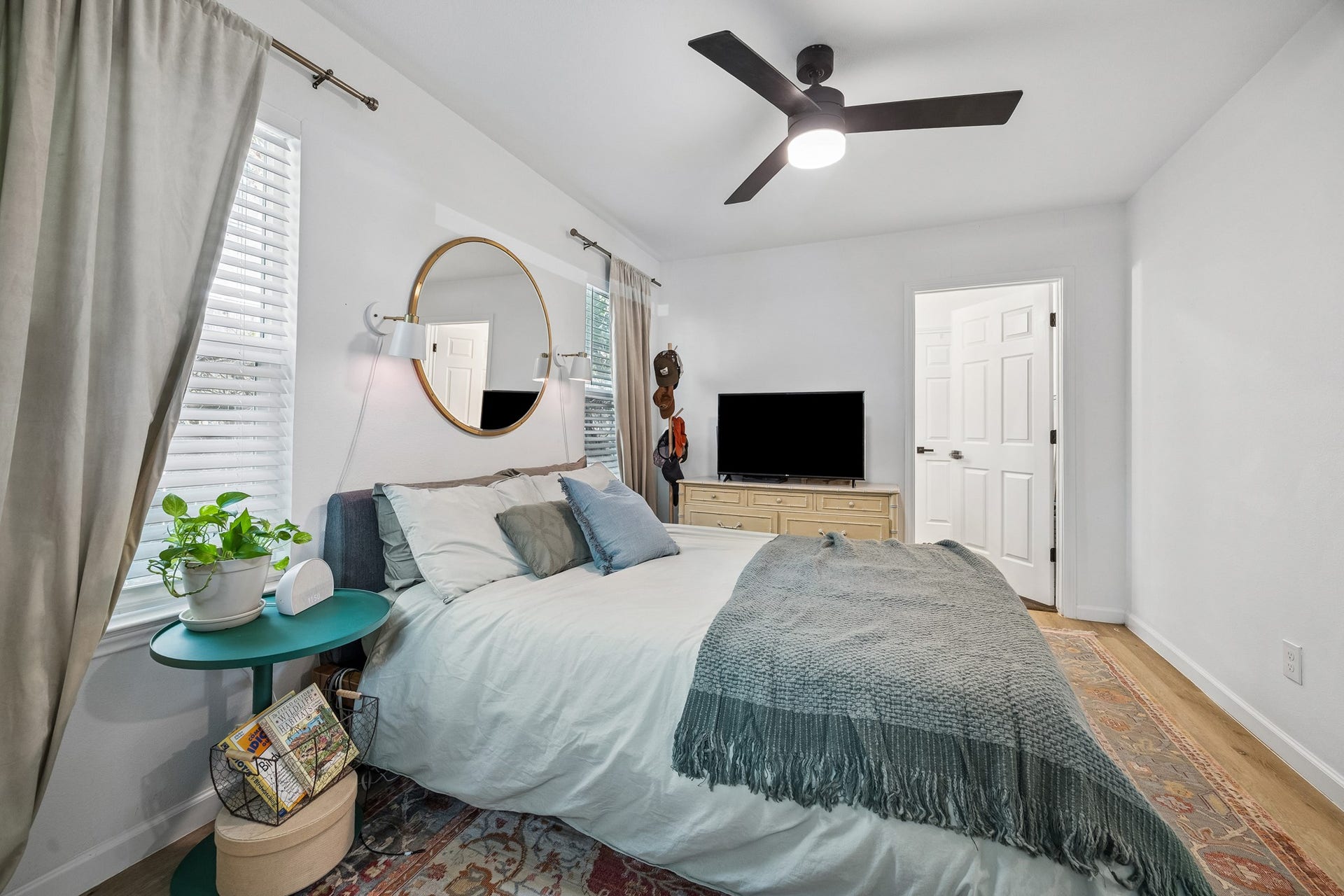 3555 Ruth Street, Houston, TX 77004 3555 Ruth Street, Houston, TX 77004