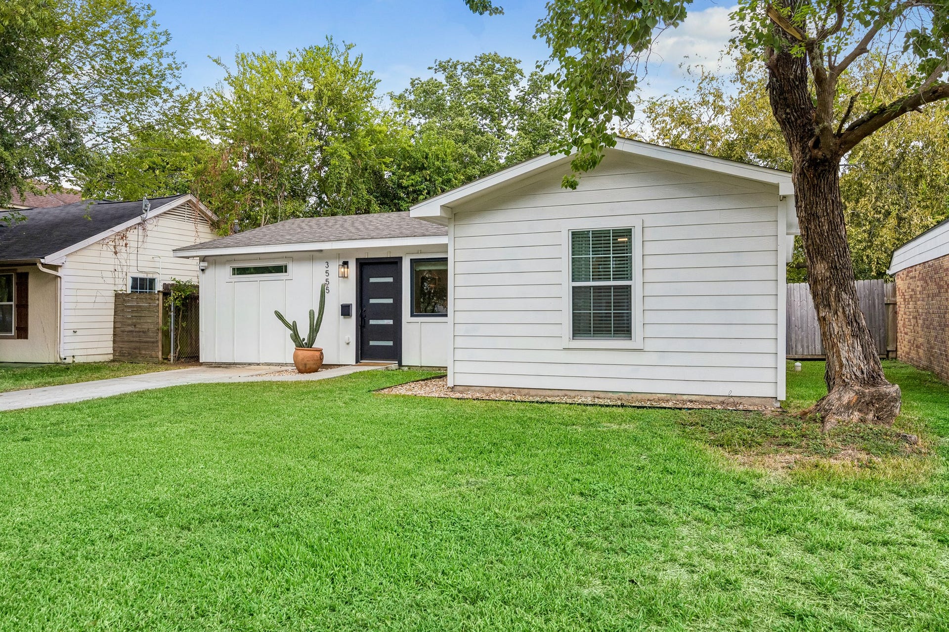 3555 Ruth Street, Houston, TX 77004 3555 Ruth Street, Houston, TX 77004
