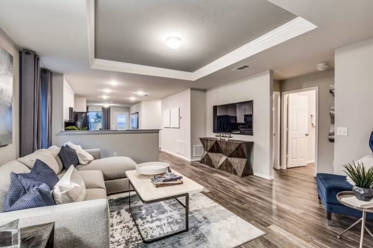 10633 Willet Way, Willis, TX 77378 MODEL HOME images may NOT be consistent with the finished product.