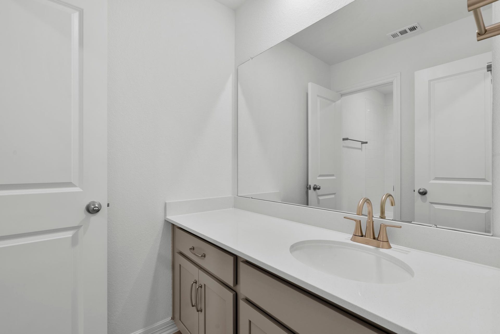 2150 Birch Brook Lane, Crosby, TX 77532 2150 Birch Brook Lane, Crosby, TX 77532
