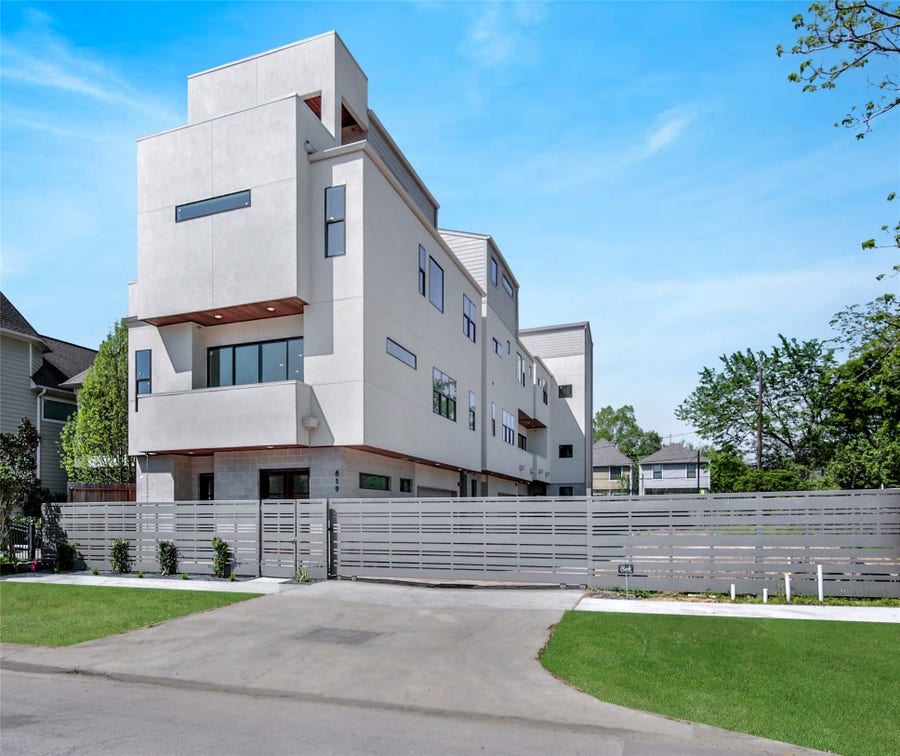 Property photo for 815 W 17th Street, Houston, TX
