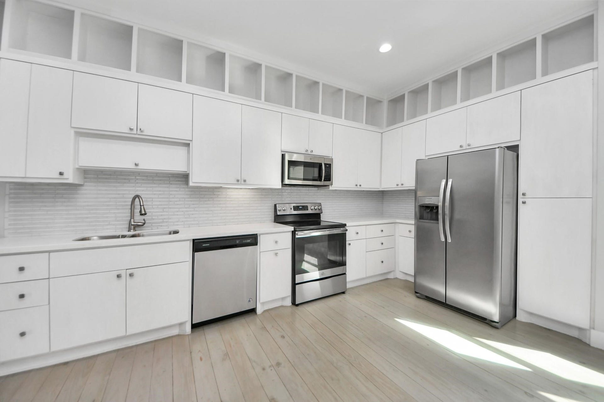1708 Winter Street, Houston, TX 77007 1708 Winter Street, Houston, TX 77007